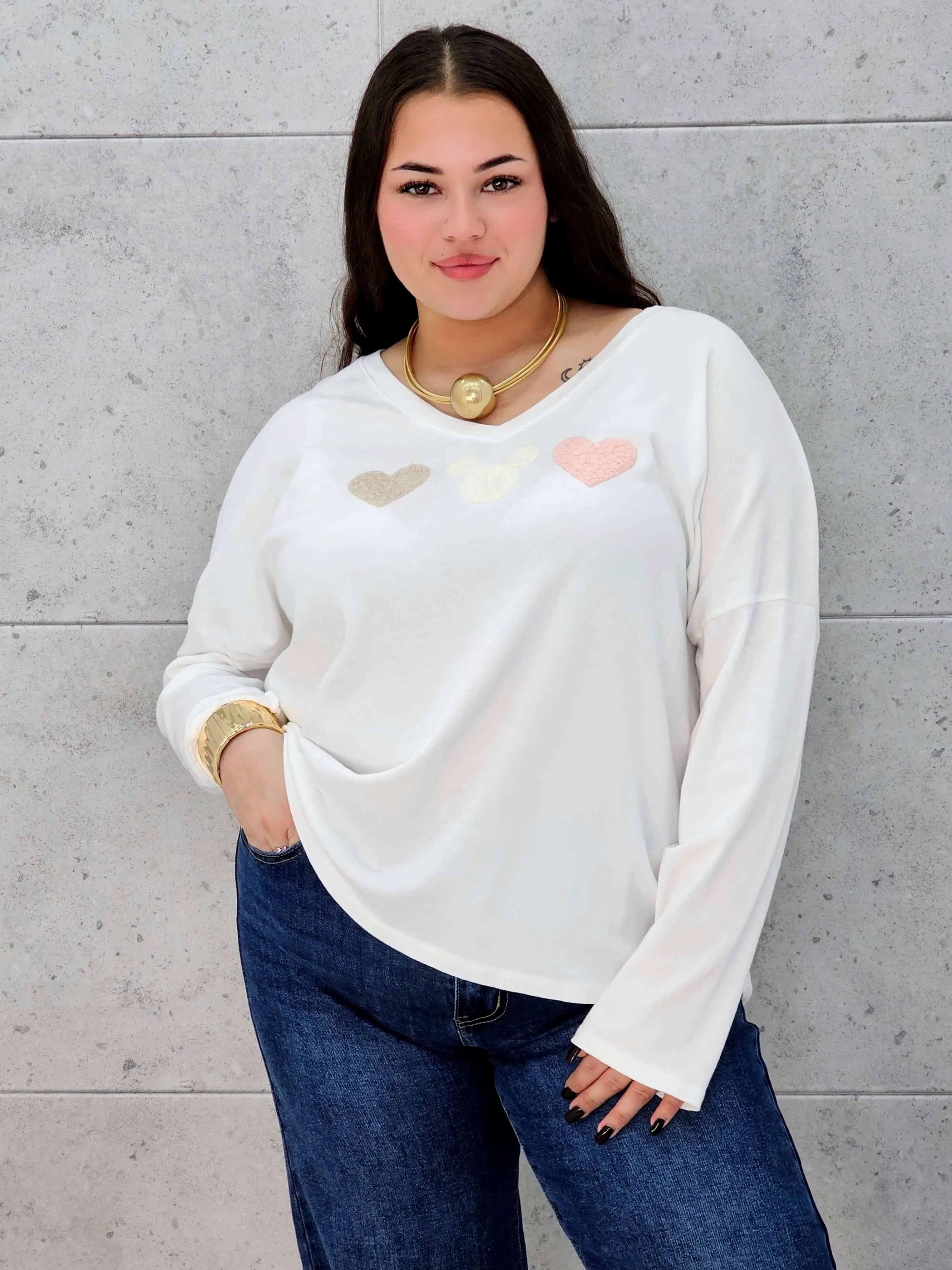 Bluzka plus size z serduszkami – delikatna, kobieca i niezwykle wygodna Stylowa XL