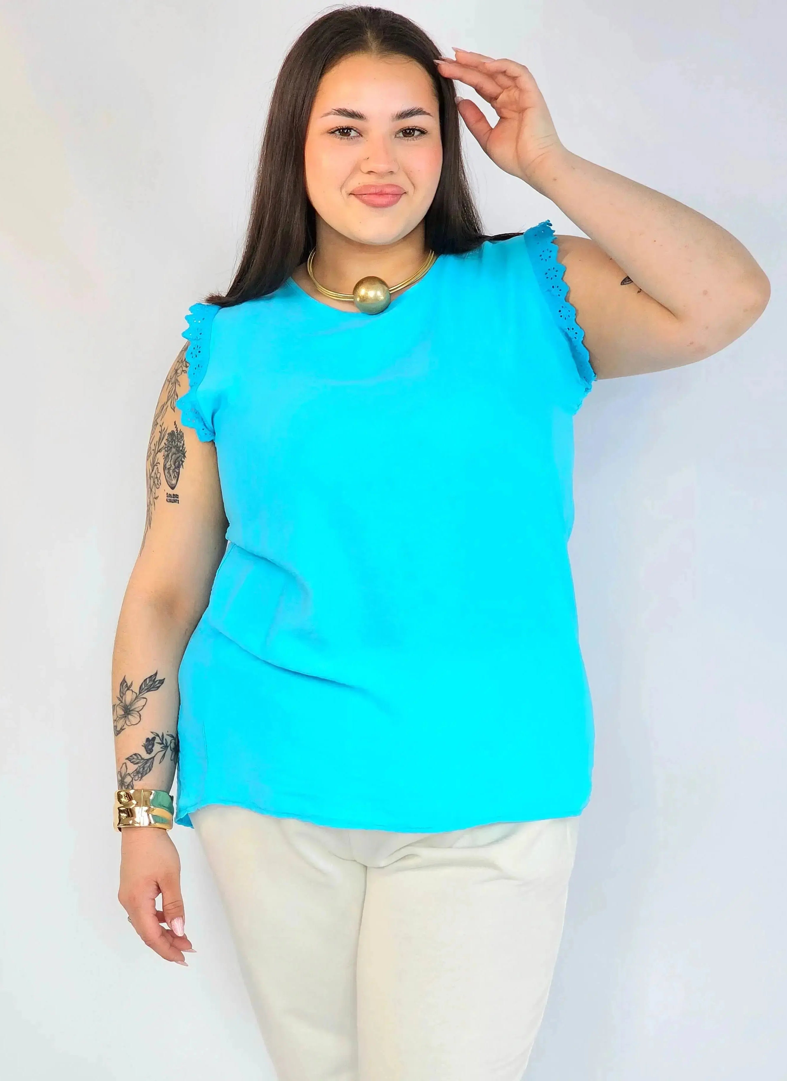 Bluzka plus size z wiskozy – lekka bluzka damska XXL z haftowanym rękawem Stylowa XL
