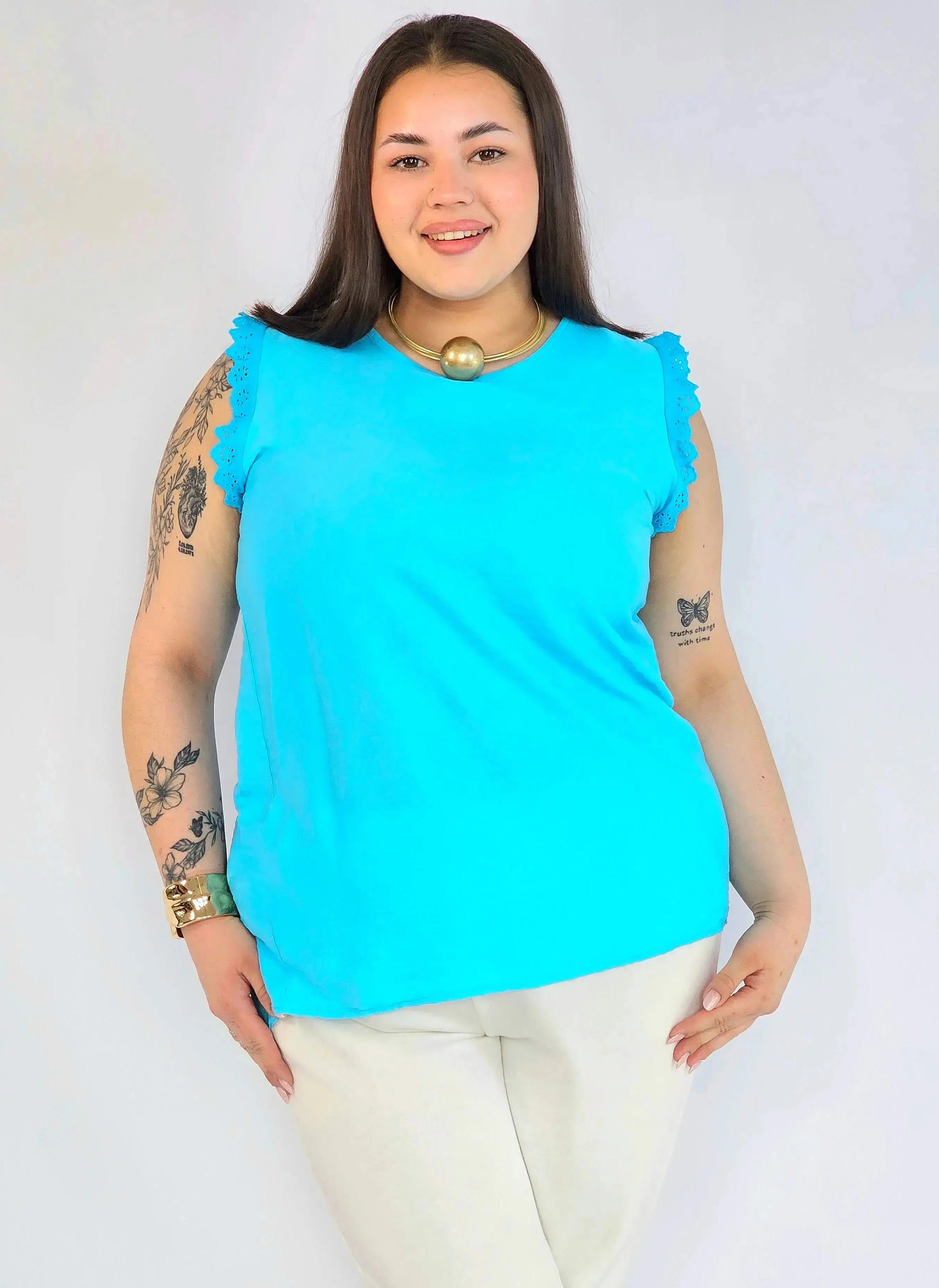 Bluzka plus size z wiskozy – lekka bluzka damska XXL z haftowanym rękawem Stylowa XL