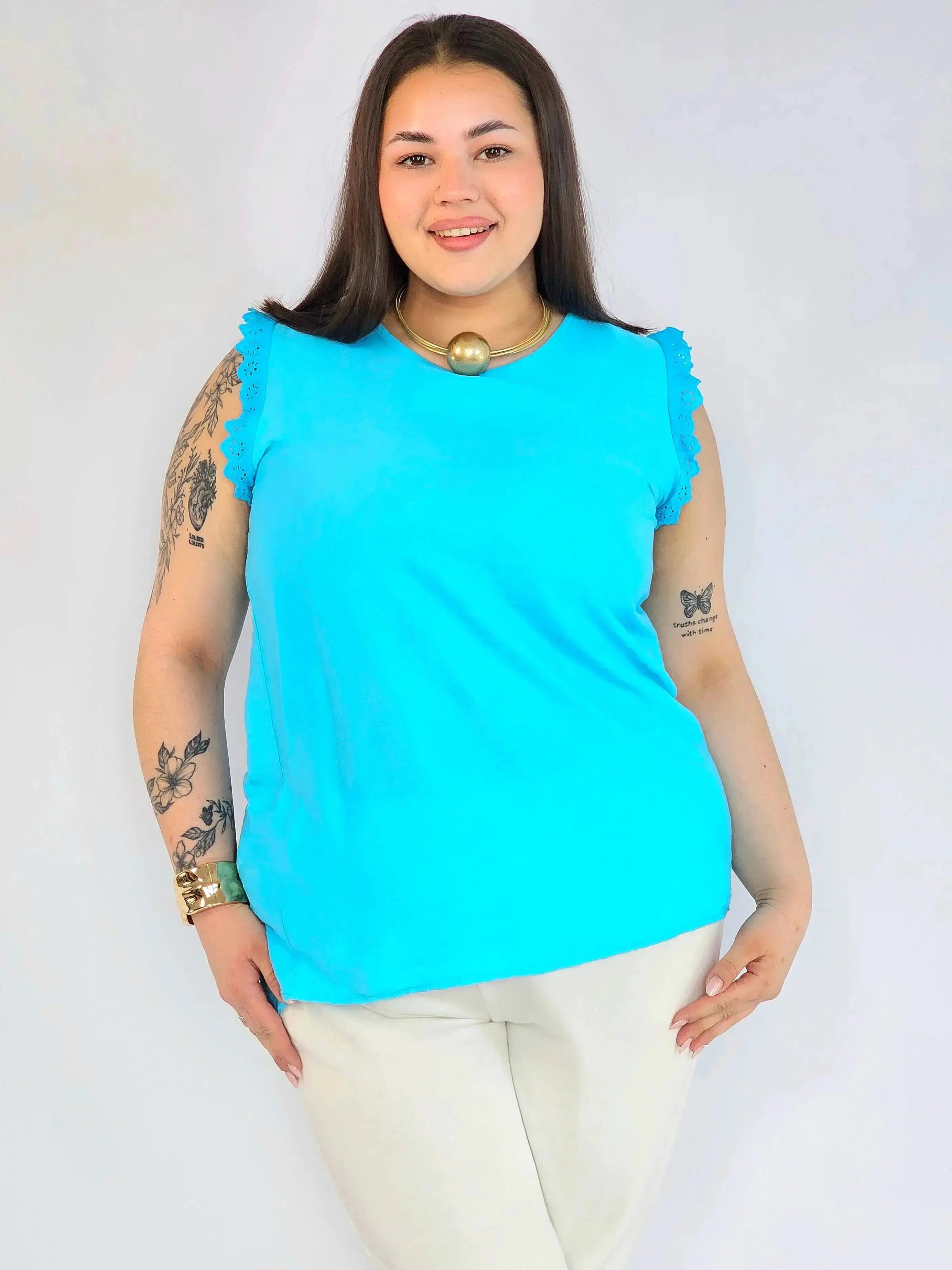 Bluzka plus size z wiskozy – lekka bluzka damska XXL z haftowanym rękawem Stylowa XL