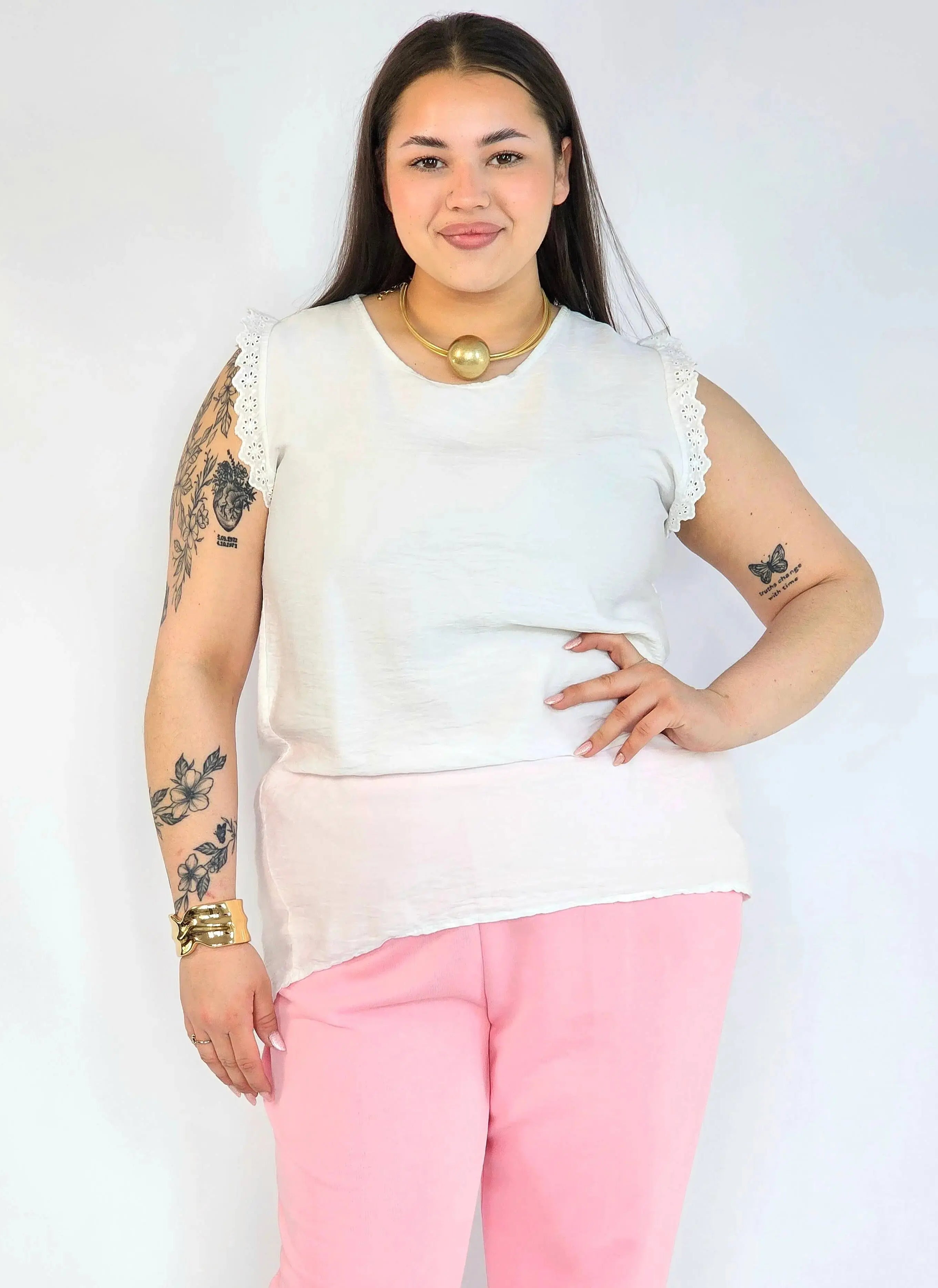 Bluzka plus size z wiskozy – lekka bluzka damska XXL z haftowanym rękawem Stylowa XL