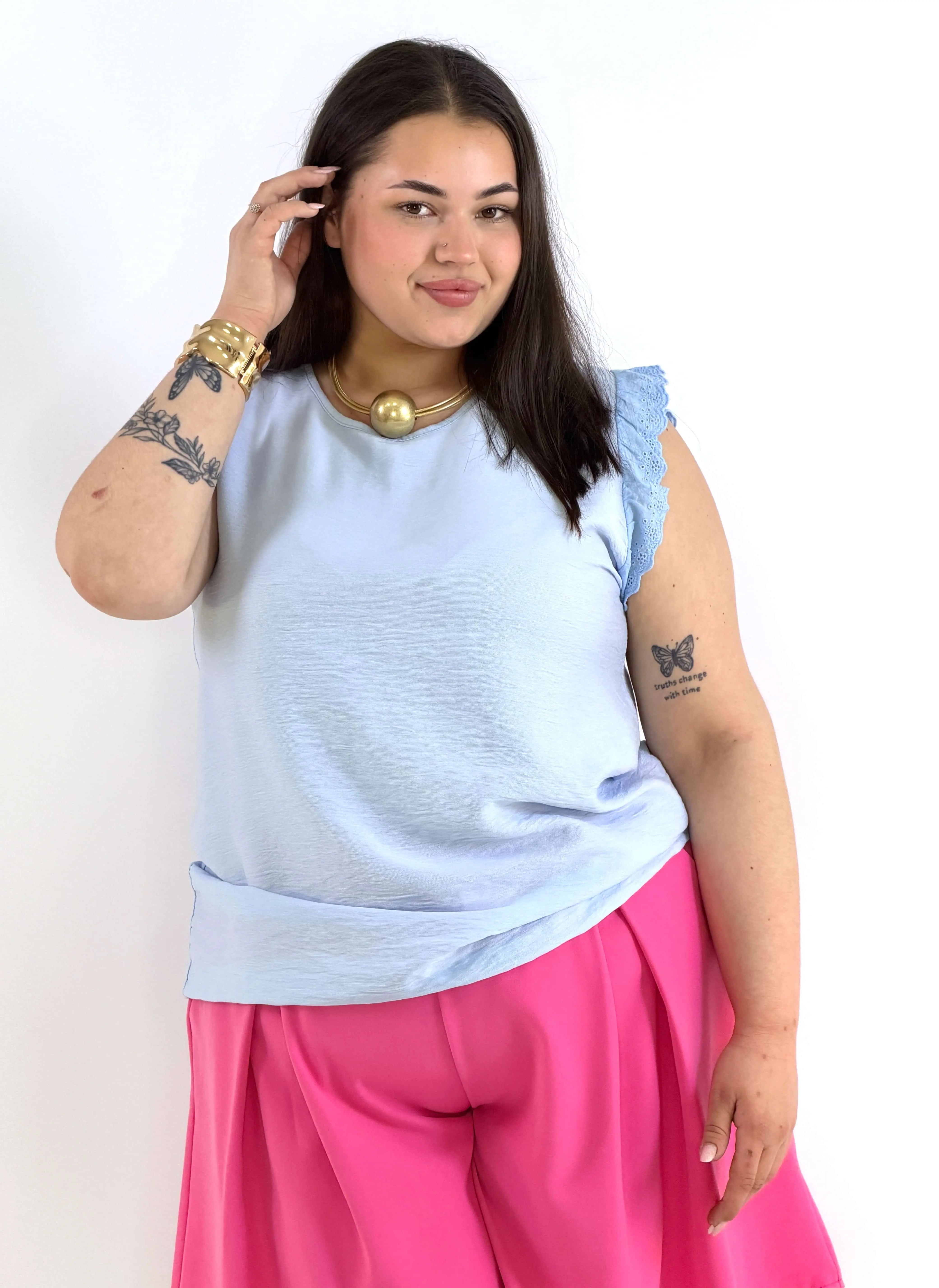 Bluzka plus size z wiskozy – lekka bluzka damska XXL z haftowanym rękawem Stylowa XL