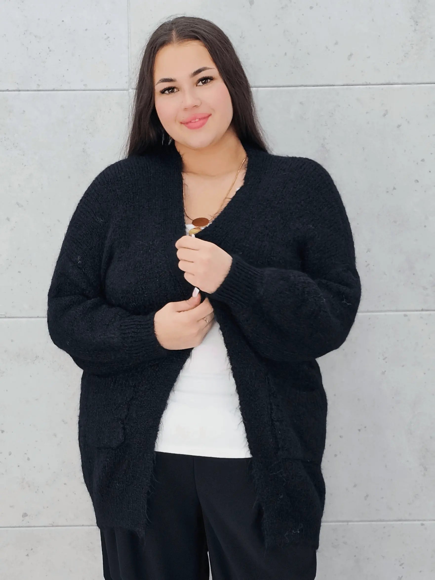 Bluzka sweterkowa plus size – stylowa, wygodna i idealna na każdą okazję Stylowa XL