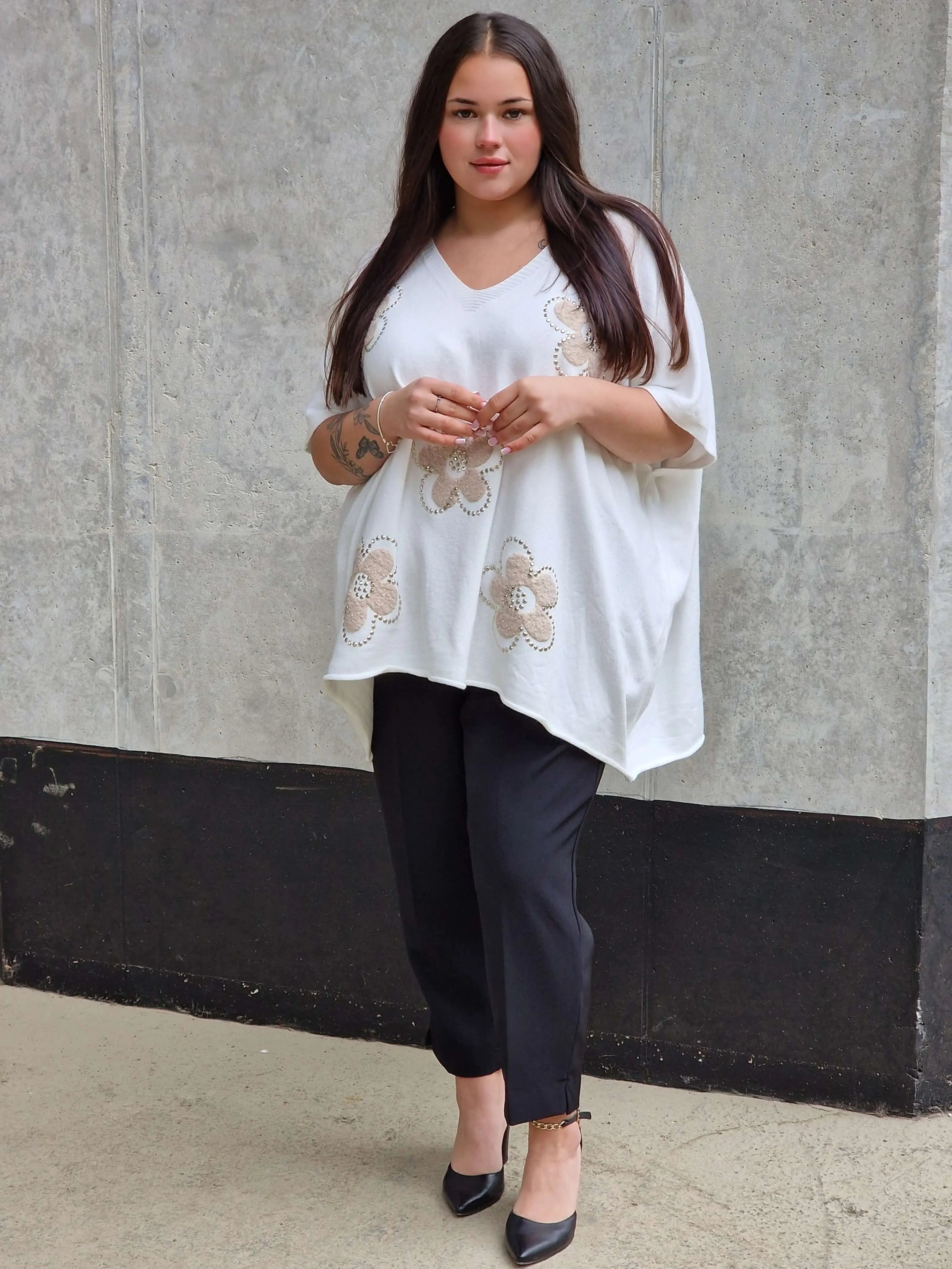 Bluzka sweterkowa z krótkim rękawem w kwiaty Stylowa XL