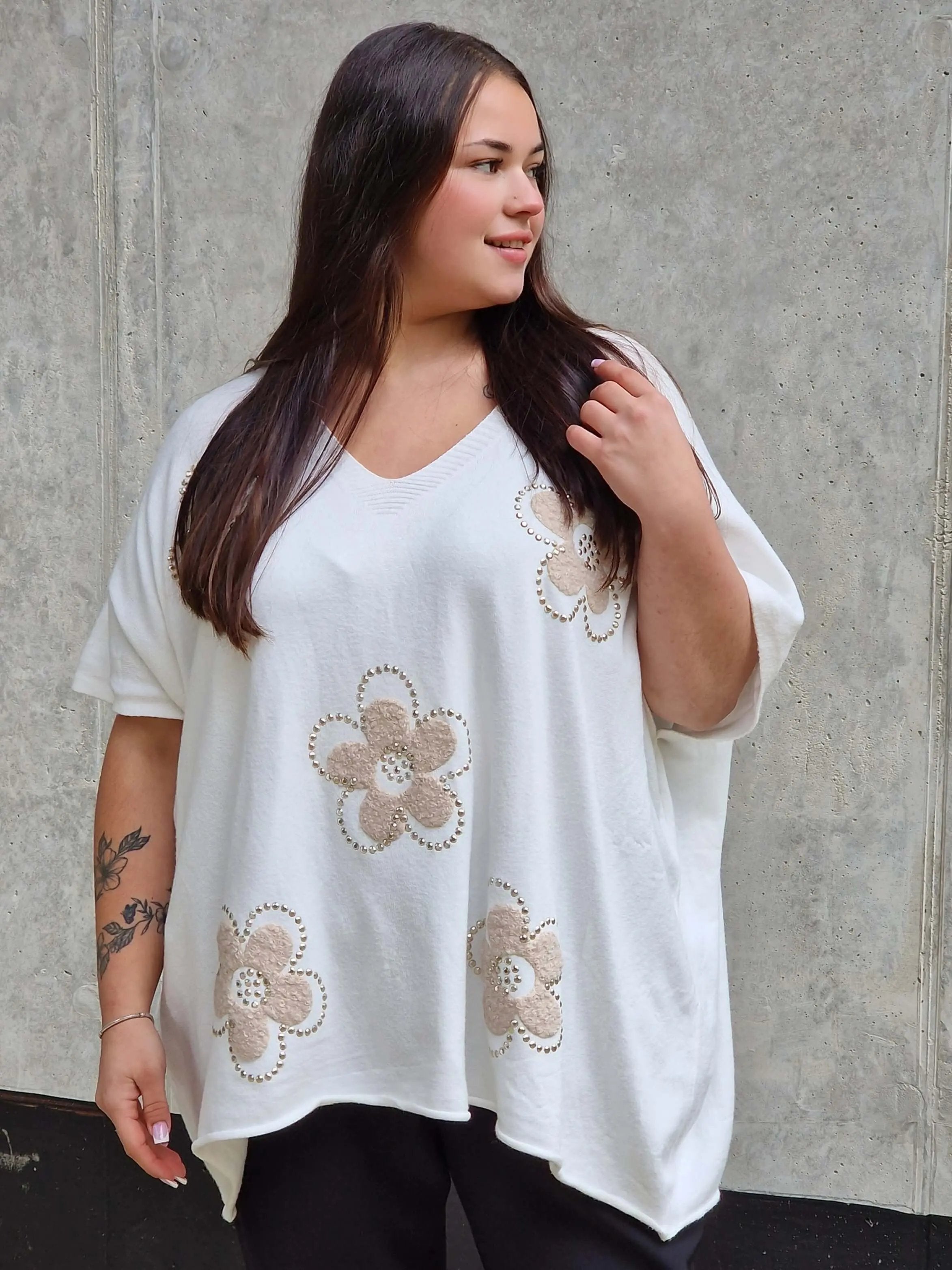 Bluzka sweterkowa z krótkim rękawem w kwiaty Stylowa XL