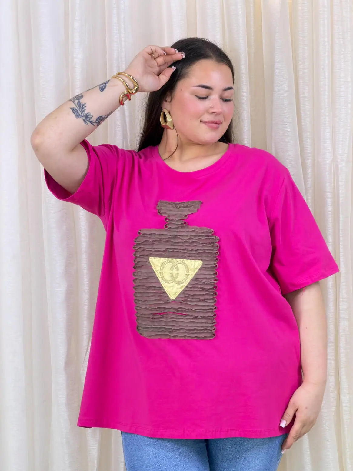 Bluzka z aplikacją perfum 3D -cztery kolory Stylowa XL