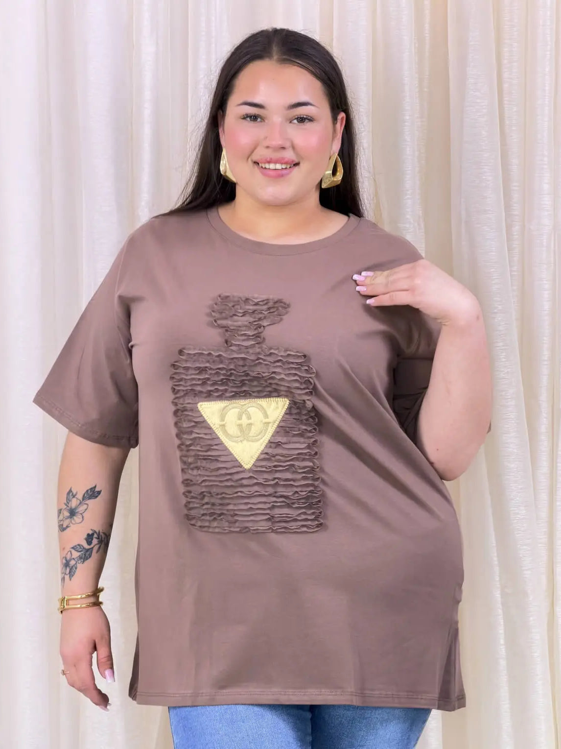 Bluzka z aplikacją perfum 3D -cztery kolory Stylowa XL