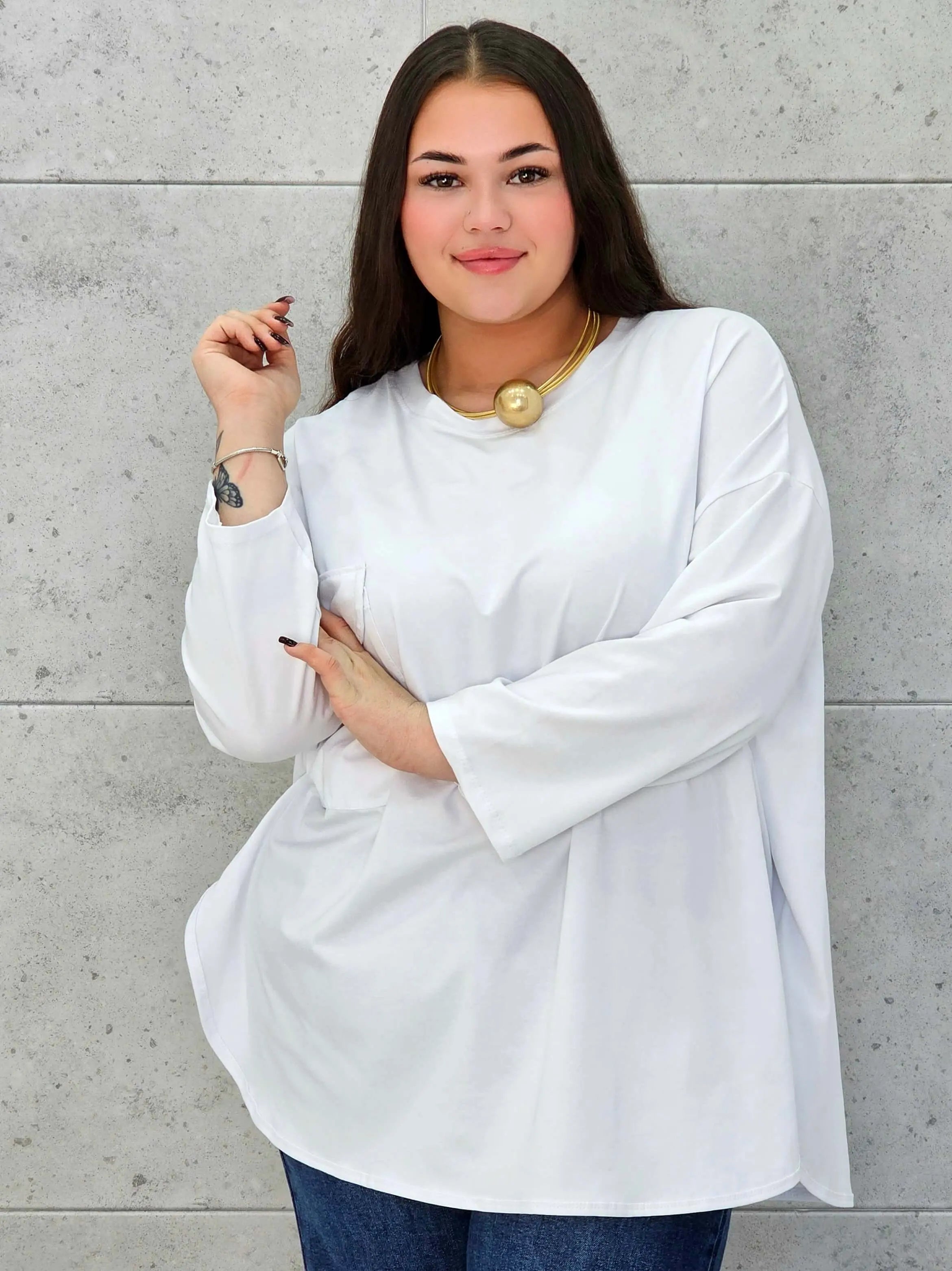 Bluzka z kieszonką plus size StylowaXL – oversize’owy komfort w modnym wydaniu - Stylowa XL