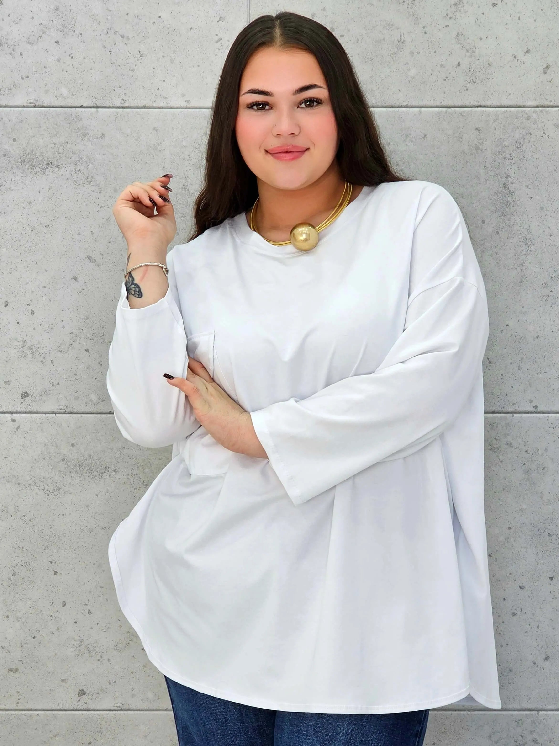 Bluzka z kieszonką plus size StylowaXL – oversize’owy komfort w modnym wydaniu - Stylowa XL