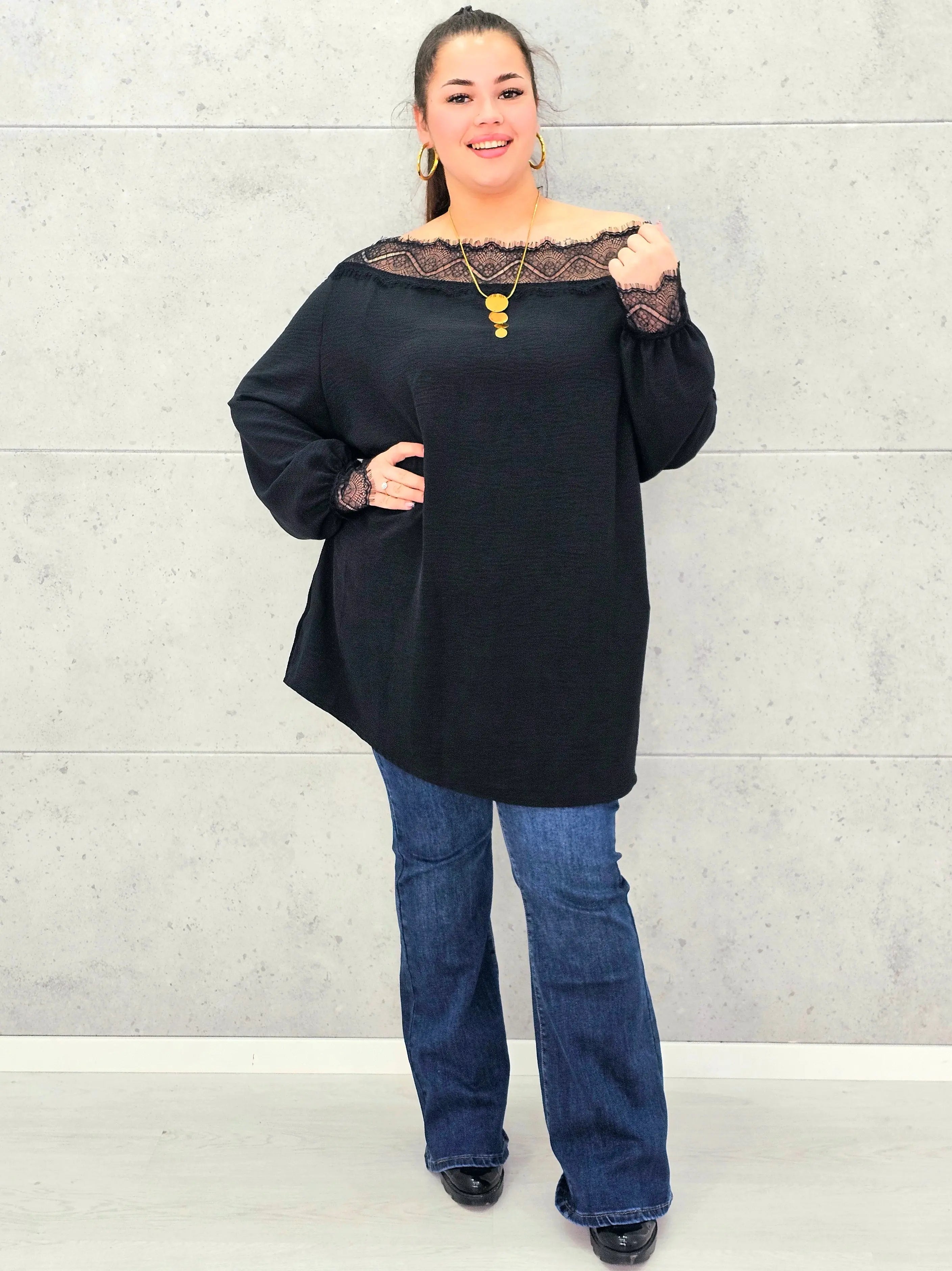 Bluzka z koronką – kobieca elegancja w każdej stylizacji Stylowa XL