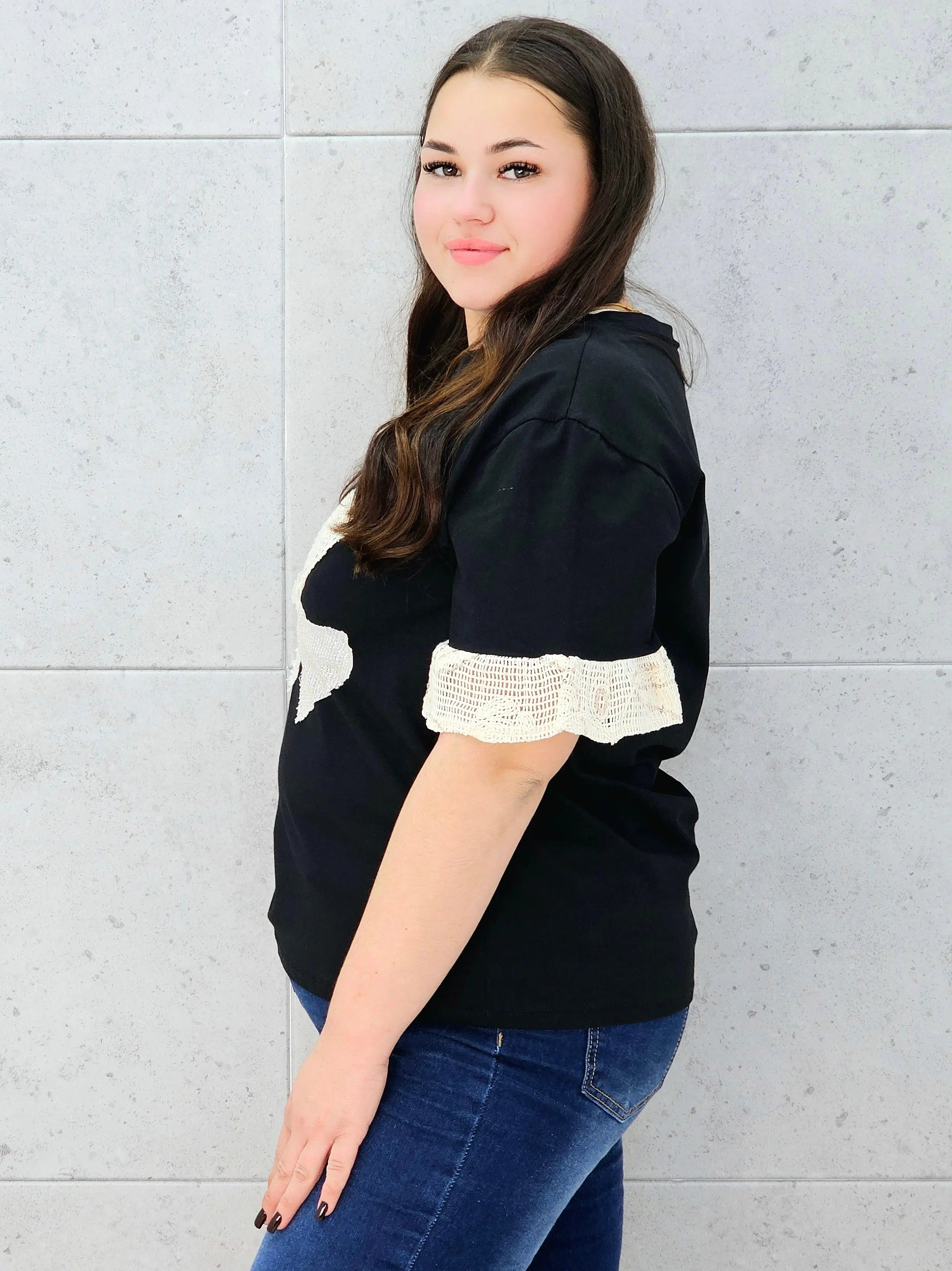 czarna bluzka bokiem