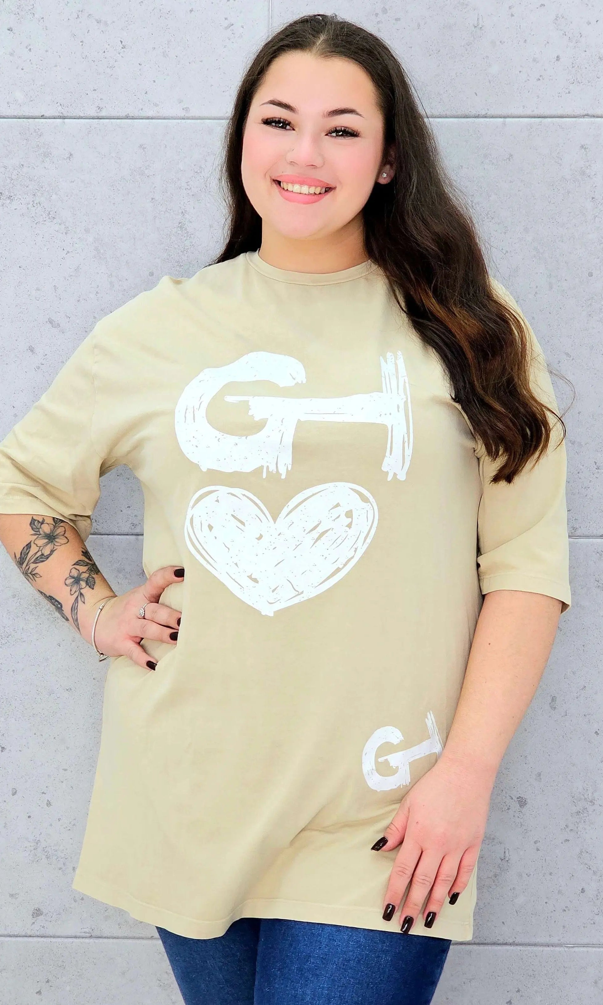 Bluzka z nadrukiem XXL – styl i wygoda w modzie plus size Stylowa XL