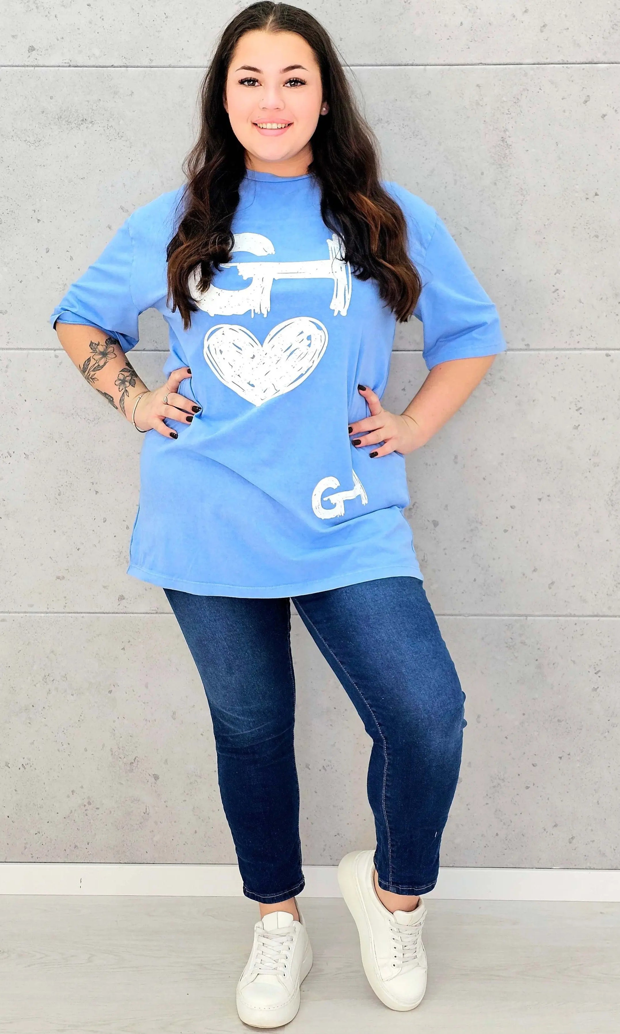 Bluzka z nadrukiem XXL – styl i wygoda w modzie plus size Stylowa XL