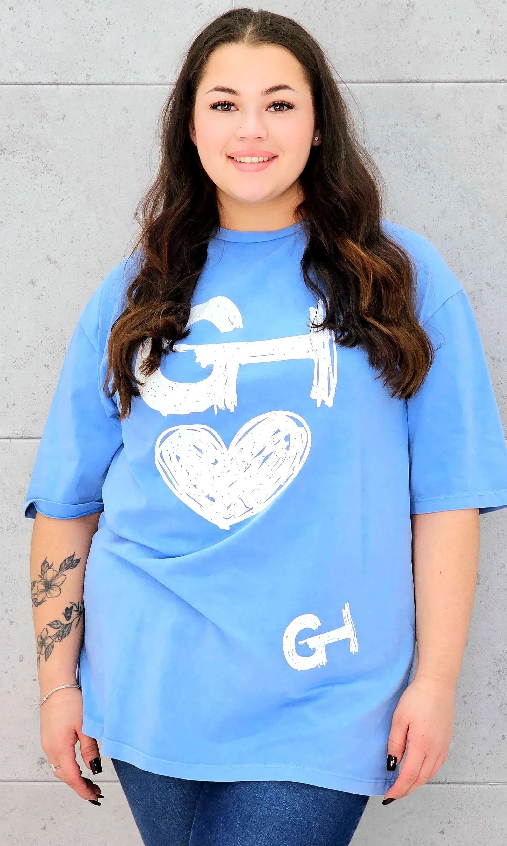 Bluzka z nadrukiem XXL – styl i wygoda w modzie plus size Stylowa XL