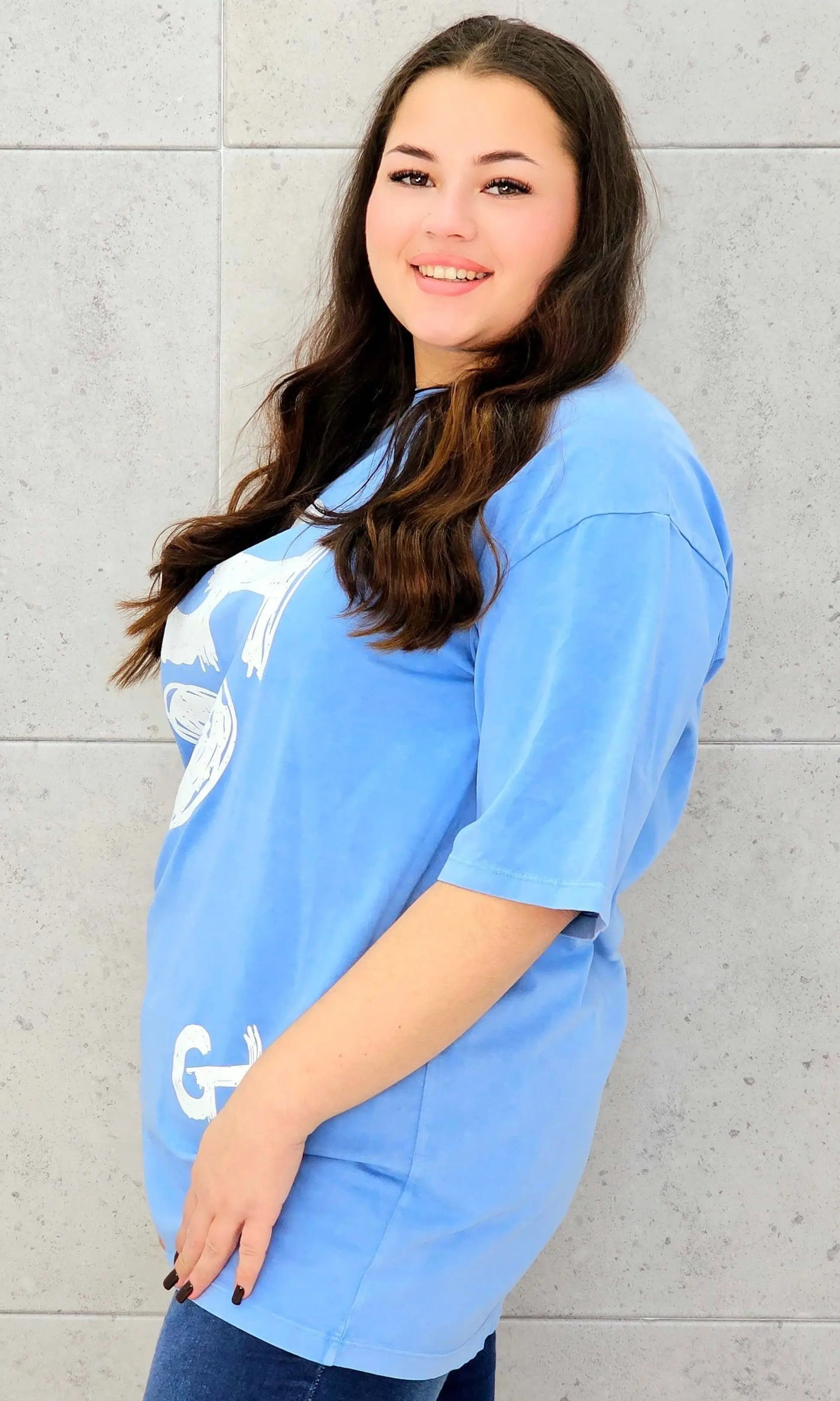 Bluzka z nadrukiem XXL – styl i wygoda w modzie plus size Stylowa XL