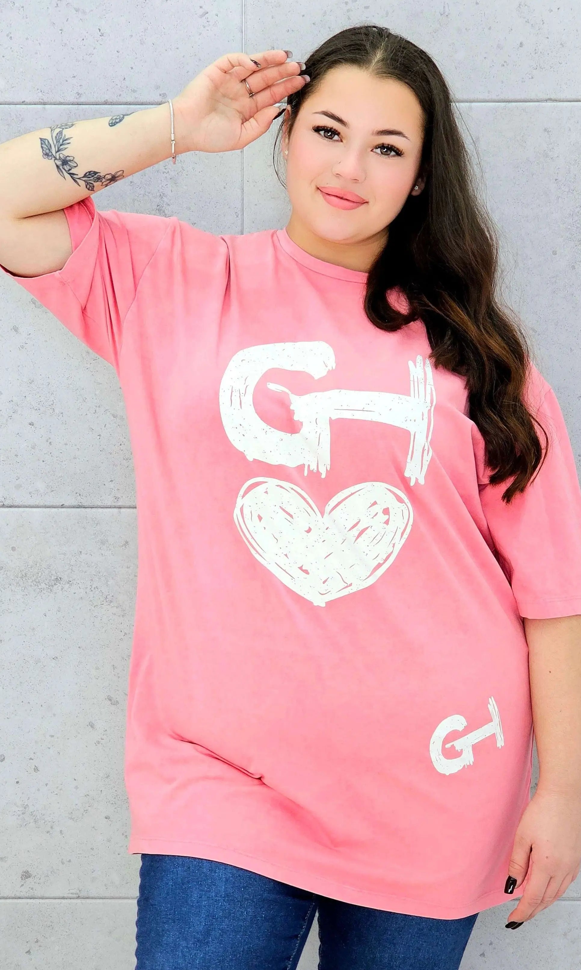 Bluzka z nadrukiem XXL – styl i wygoda w modzie plus size Stylowa XL