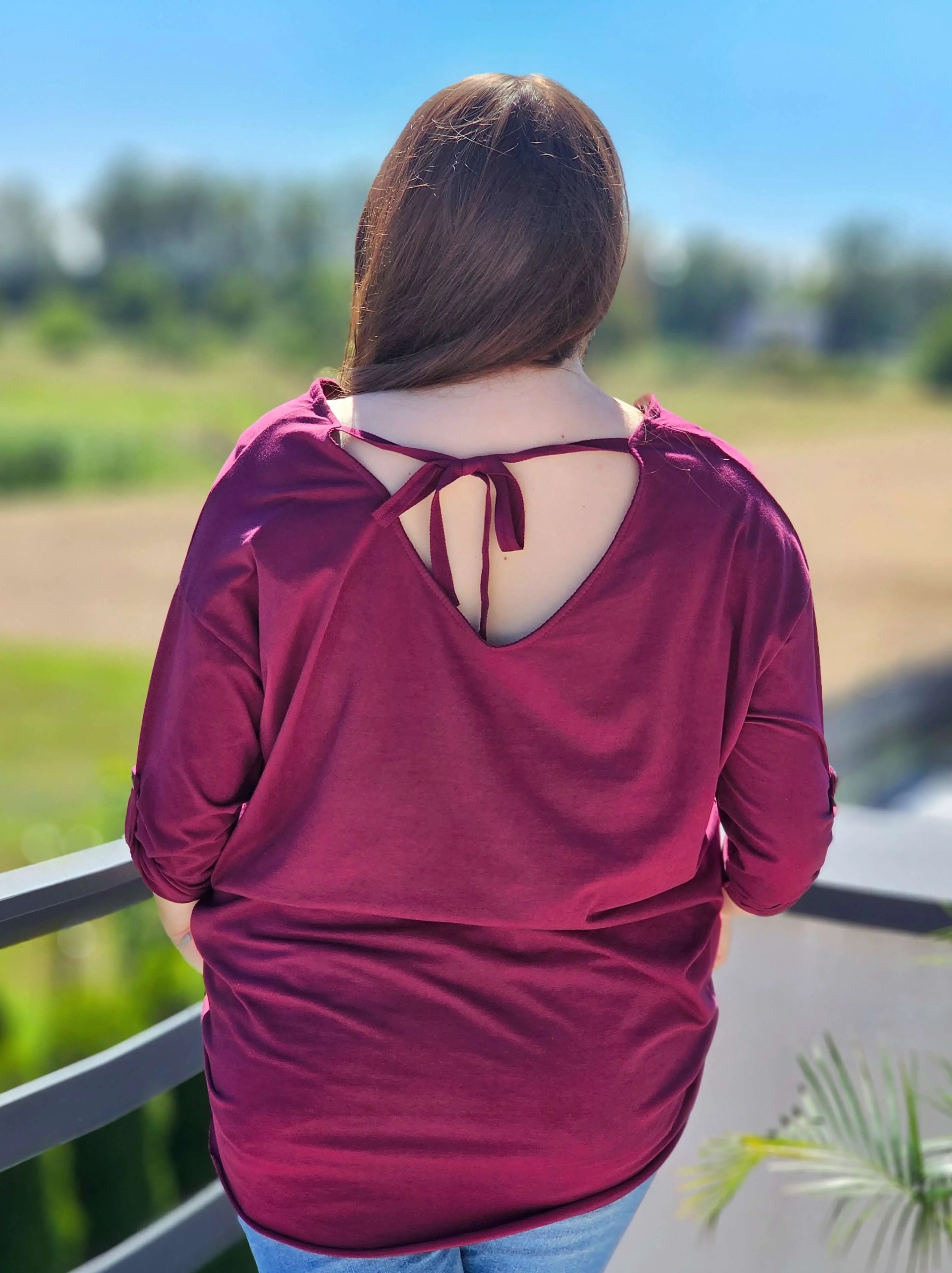 Bluzka z ozdobnym wiązaniem na plecach Stylowa XL