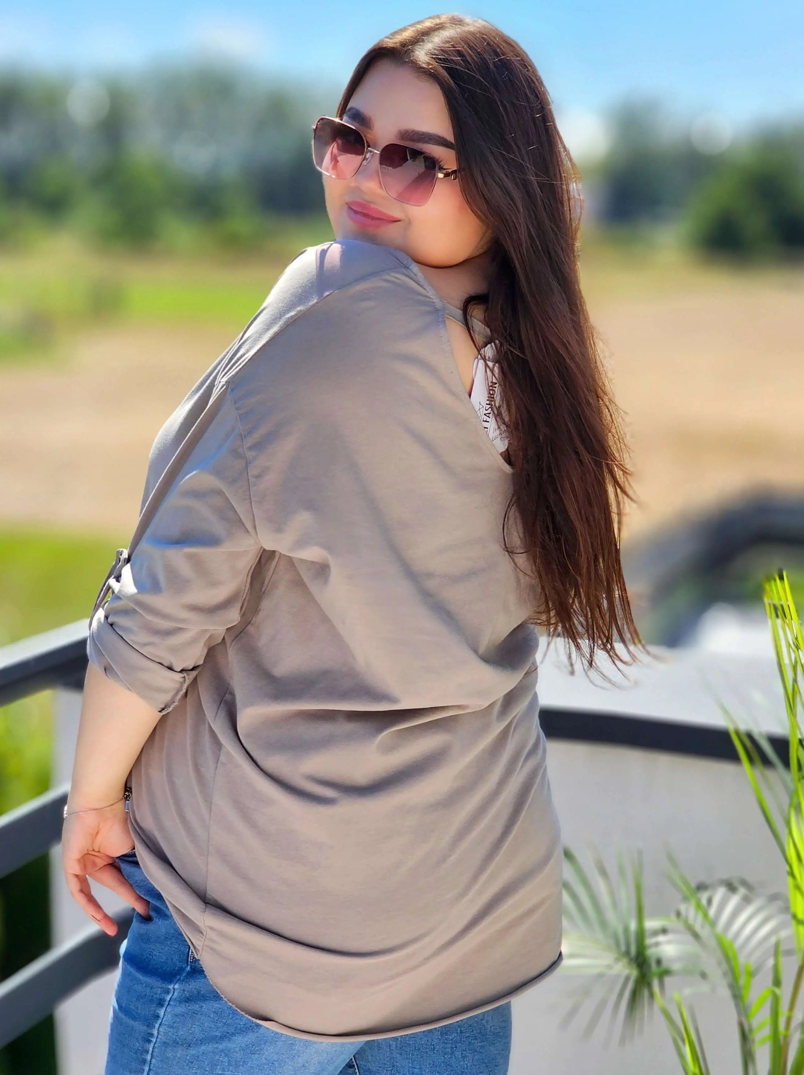 Bluzka z ozdobnym wiązaniem na plecach Stylowa XL