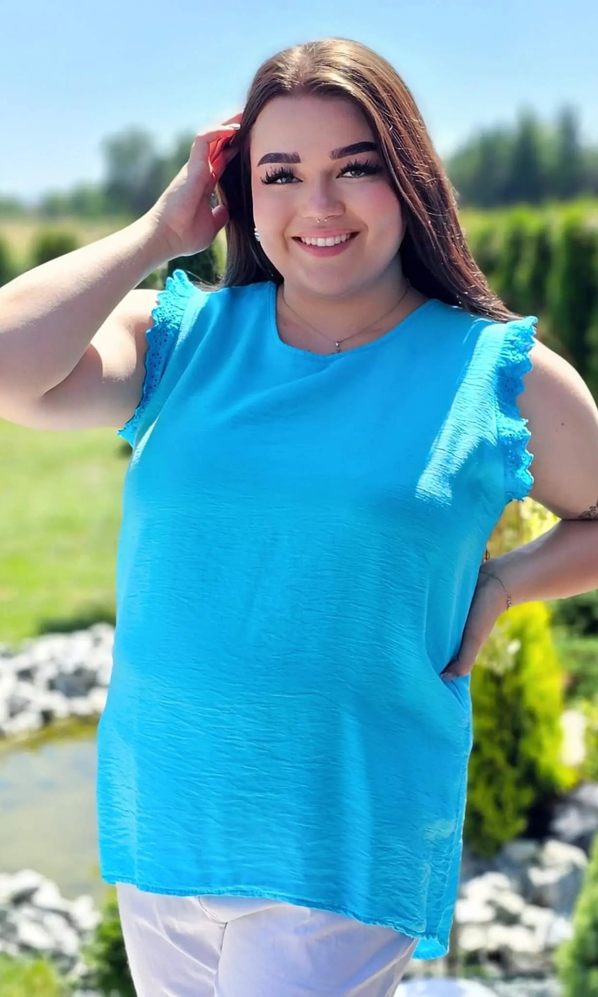 Bluzka z rękawem zakończonym zdobiona falbanka - różne kolory Stylowa XL