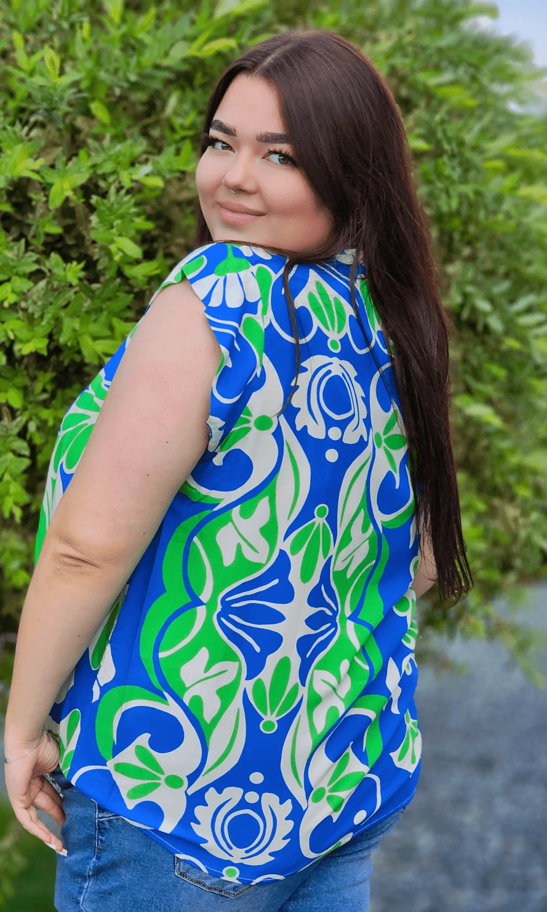 Bluzka z wzorem po całości Stylowa XL