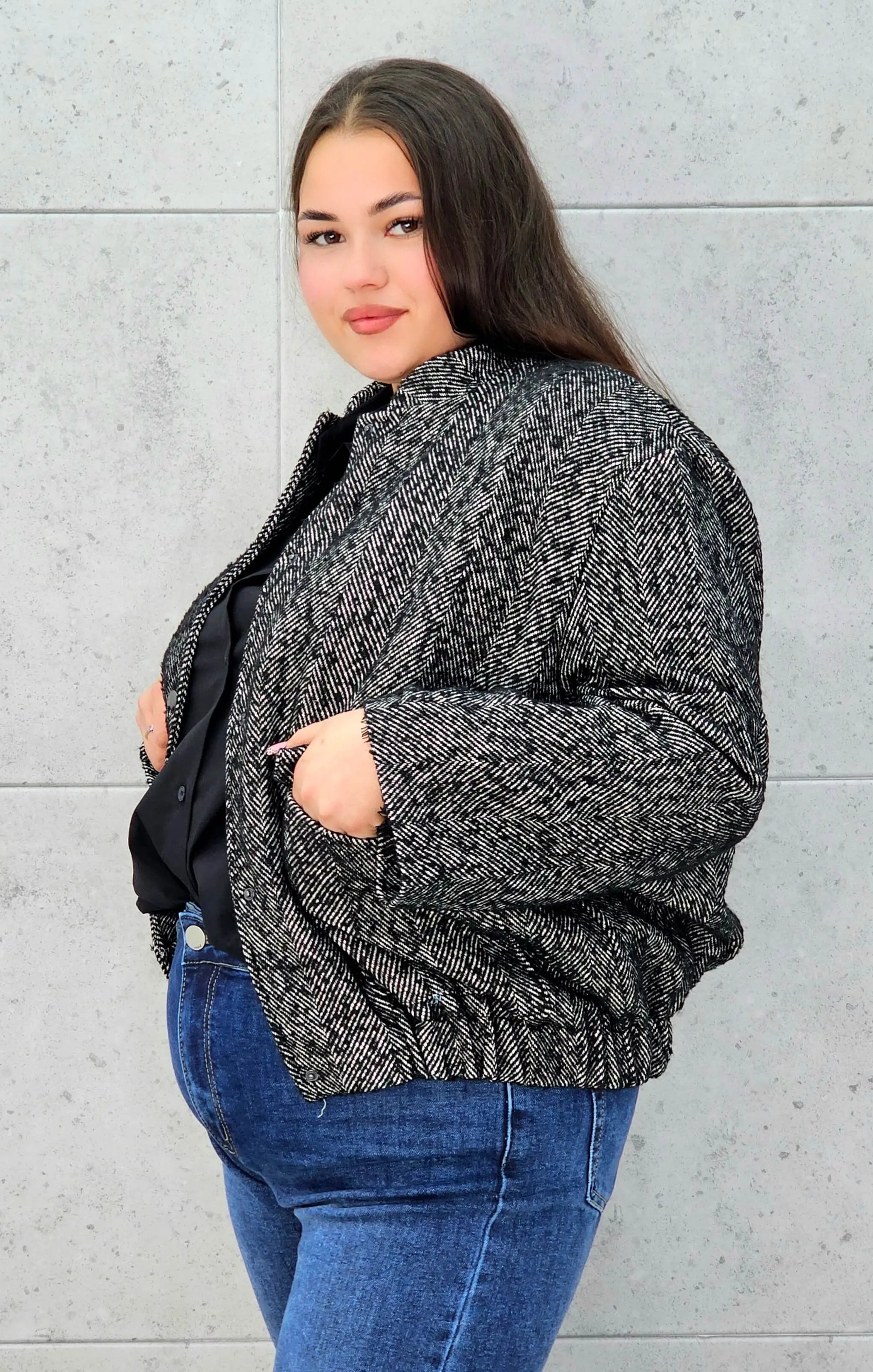 Bomberka plus size – modna i wygodna kurtka dla każdej kobiety Stylowa XL