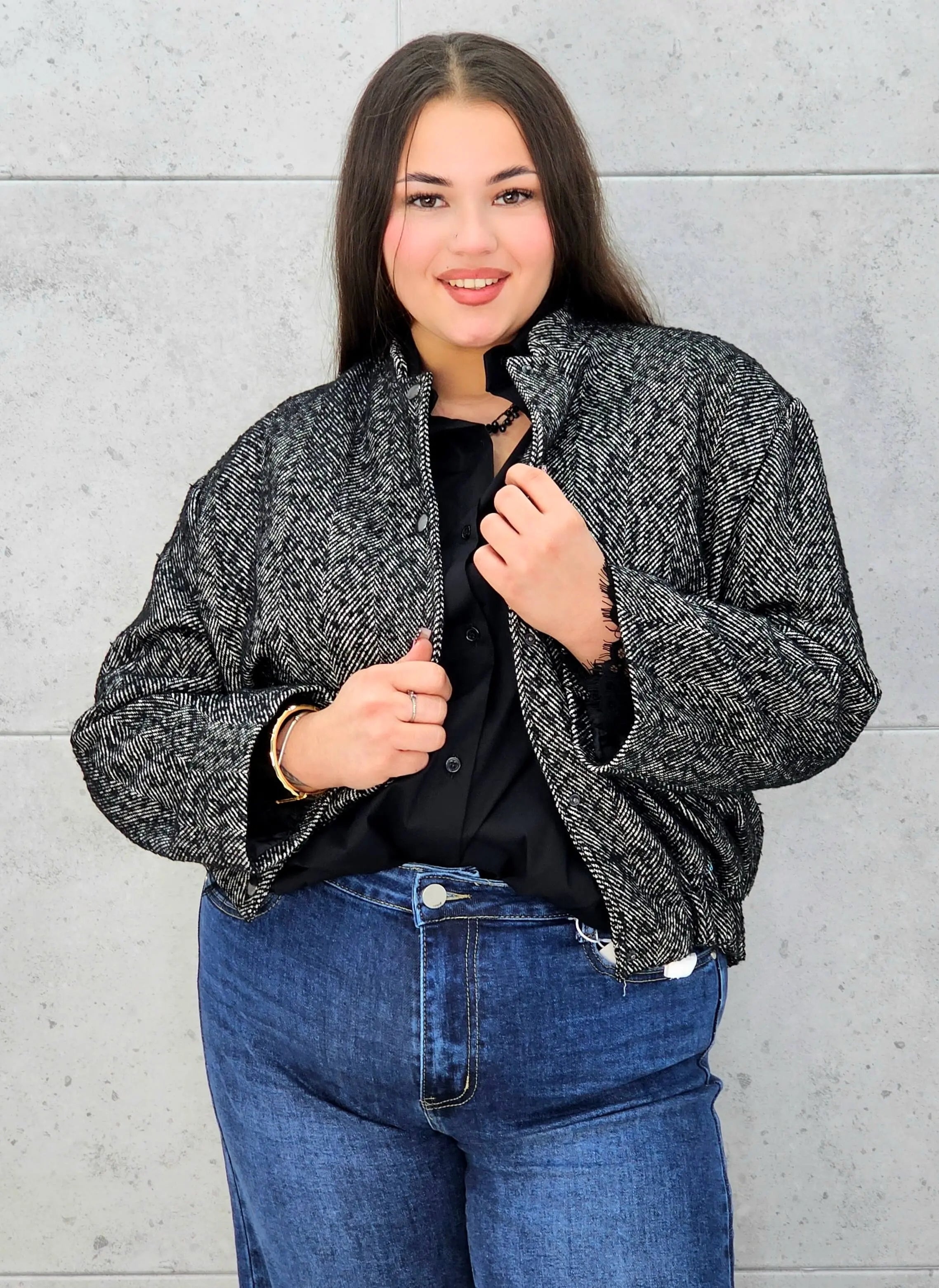 Bomberka plus size – modna i wygodna kurtka dla każdej kobiety Stylowa XL