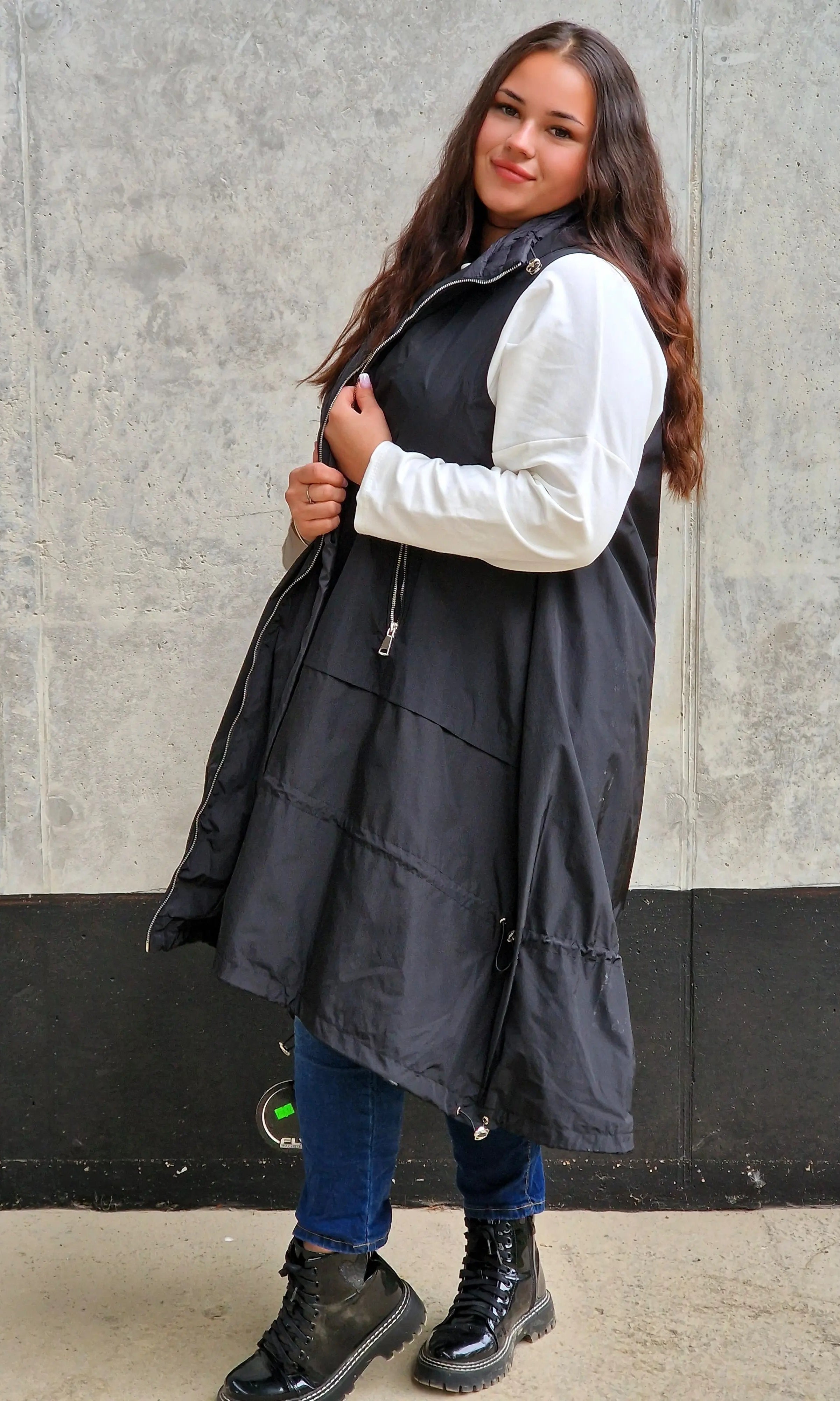 Długa kamizelka z kapturem Stylowa XL