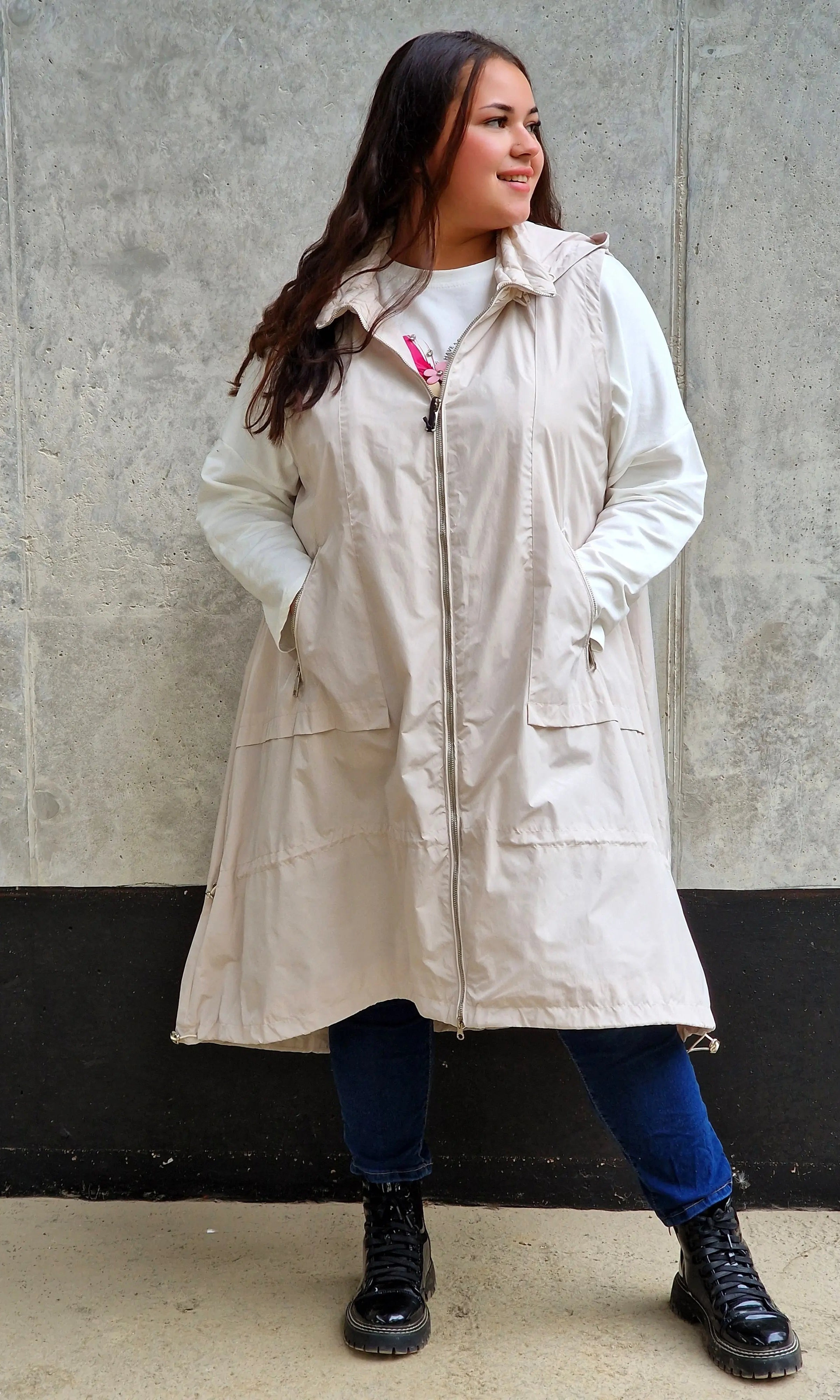 Długa kamizelka z kapturem Stylowa XL