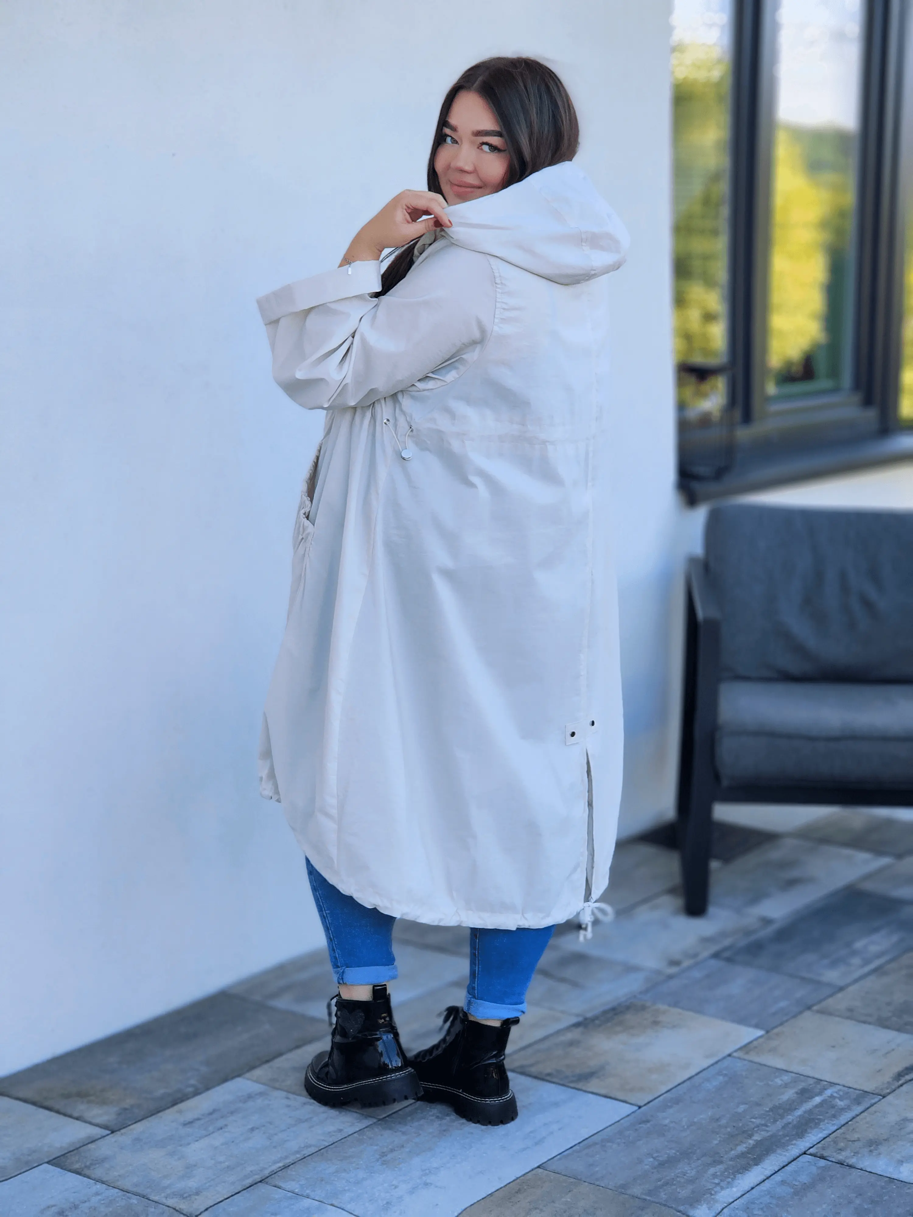 Długa parka z obszernymi kieszeniami Stylowa XL