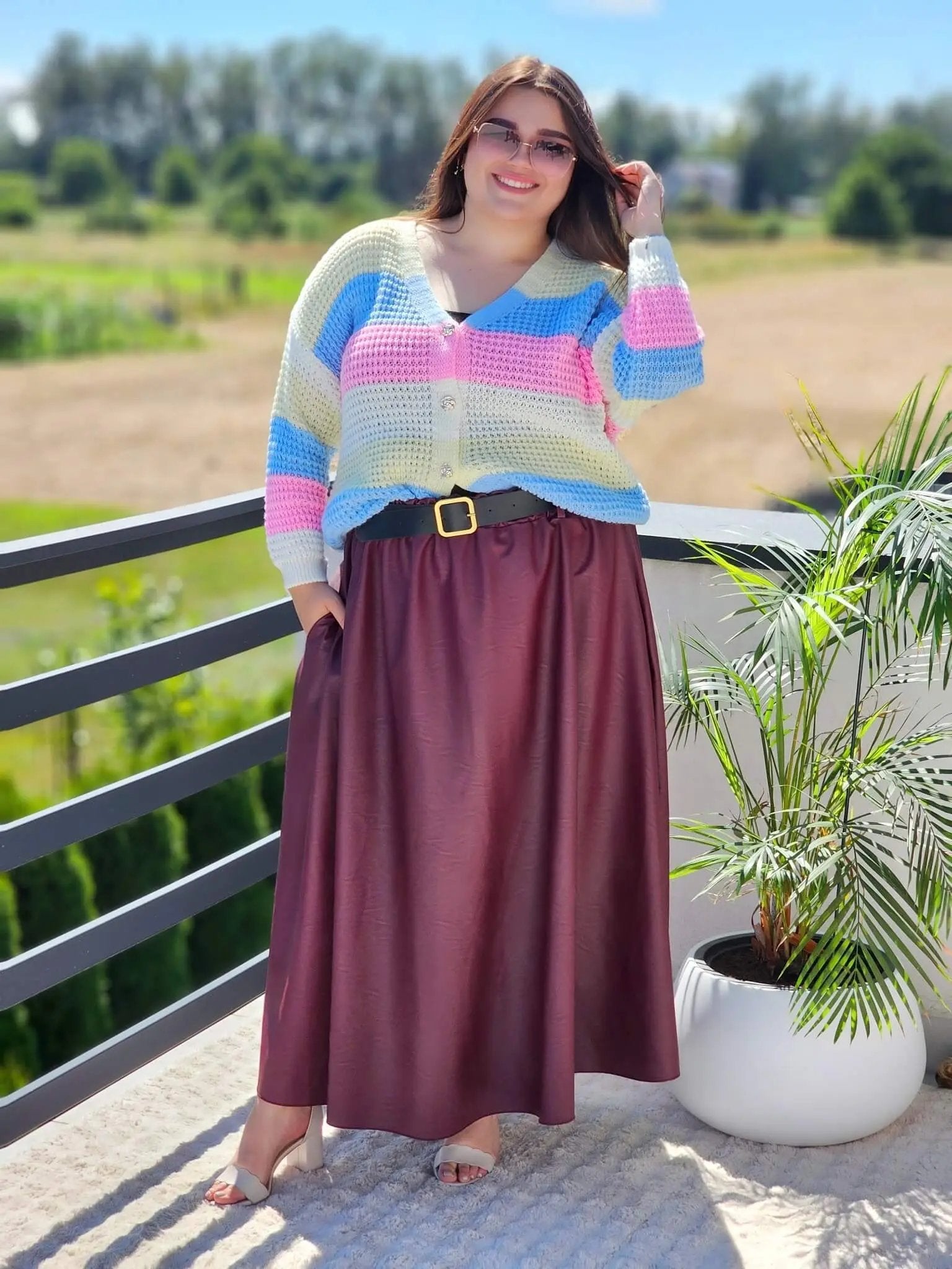Długa spódnica z ekoskóry plus size Stylowa XL