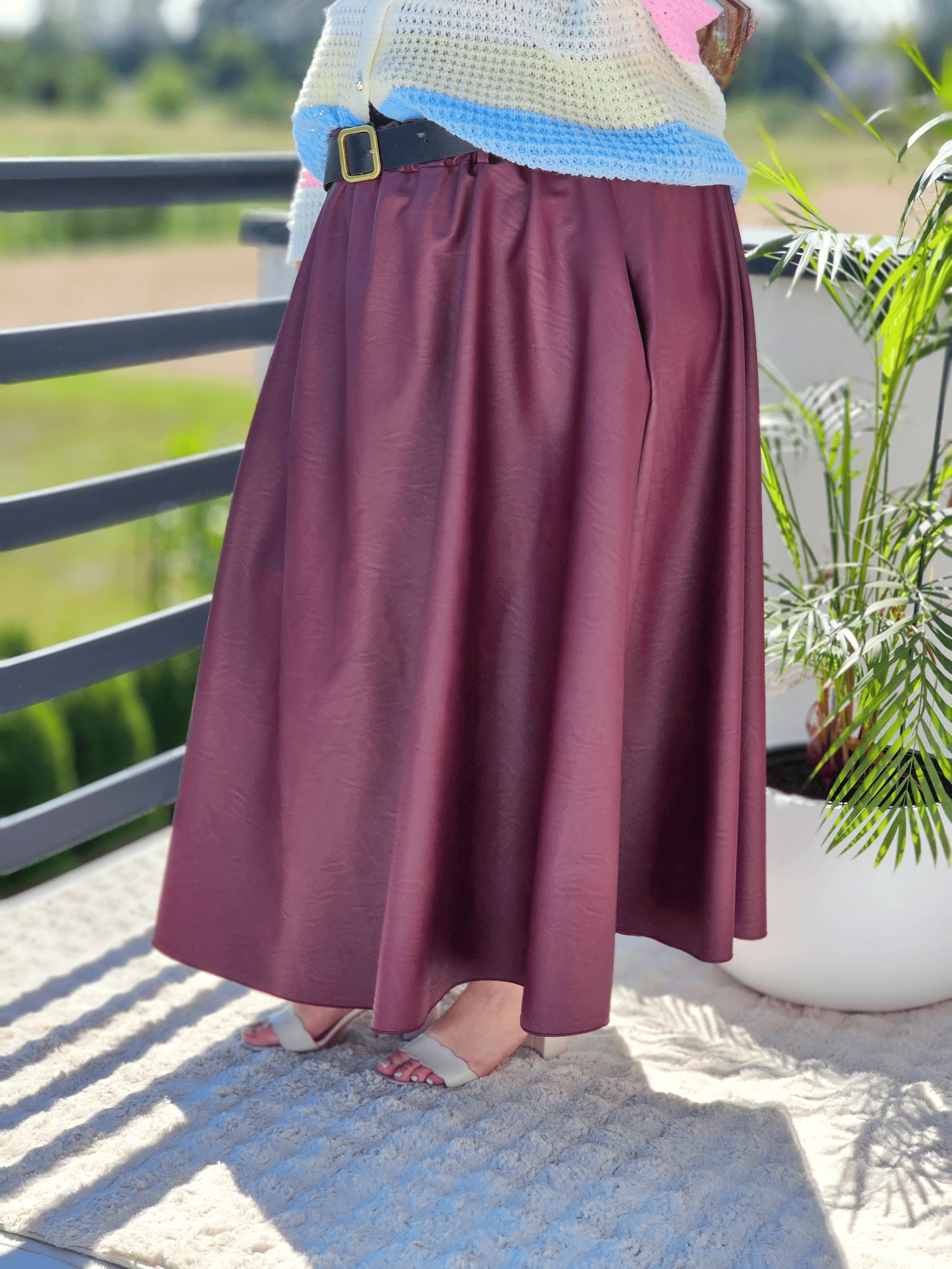 Długa spódnica z ekoskóry plus size Stylowa XL