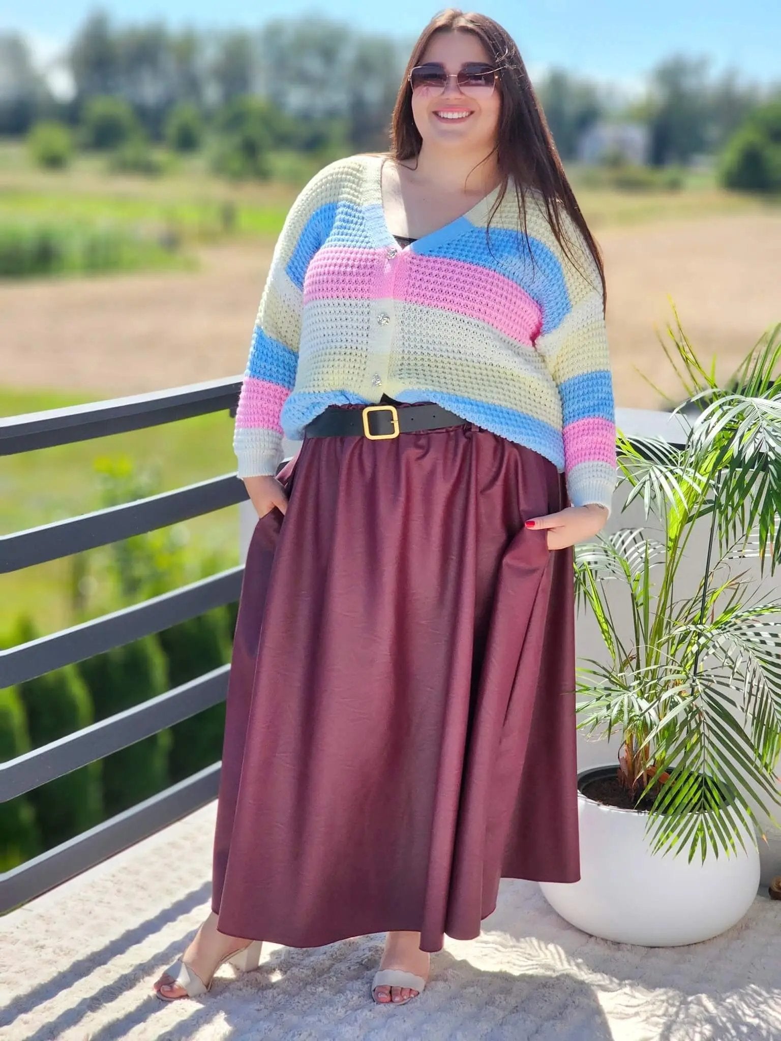 Długa spódnica z ekoskóry plus size Stylowa XL