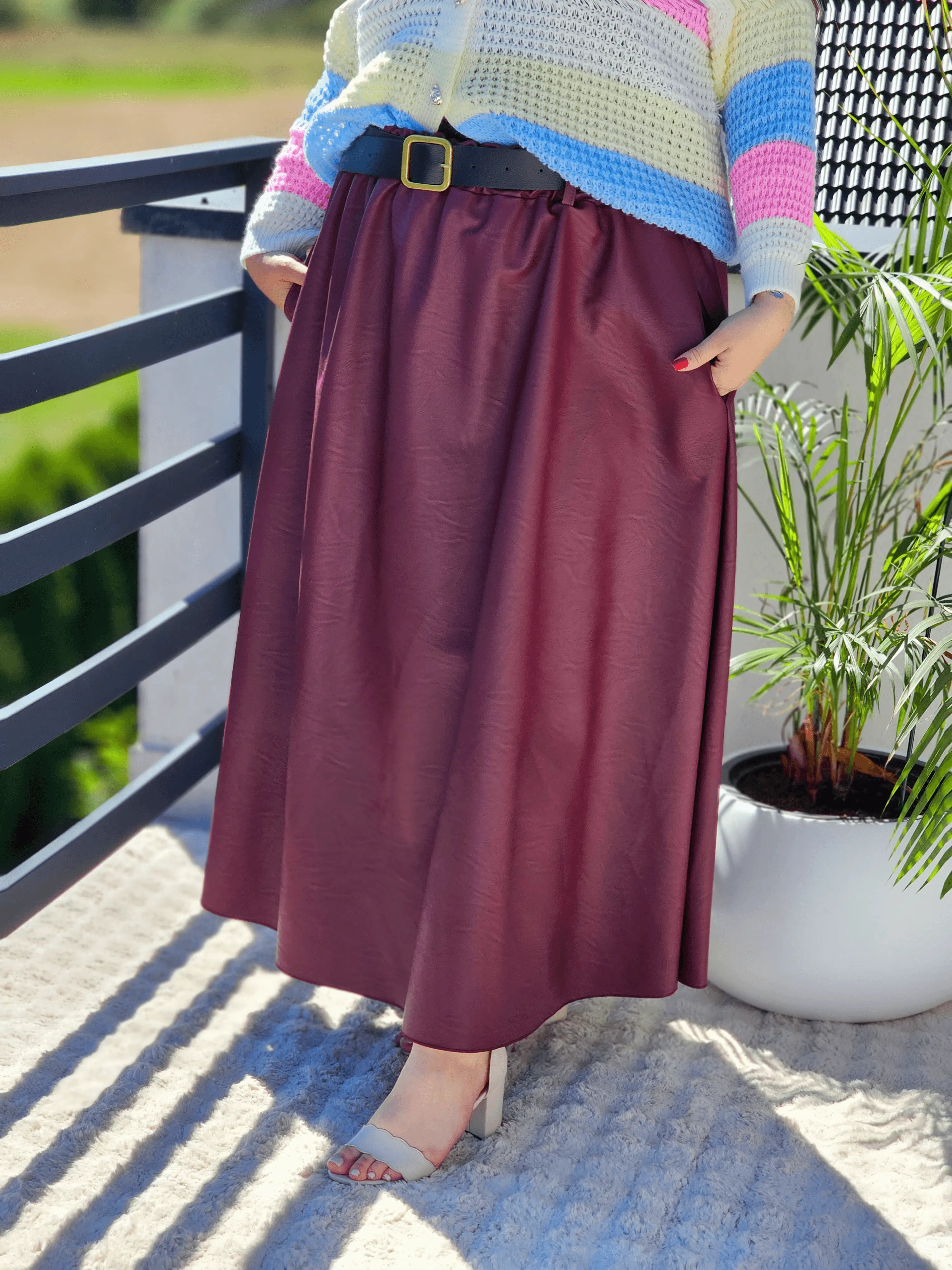 Długa spódnica z ekoskóry plus size Stylowa XL