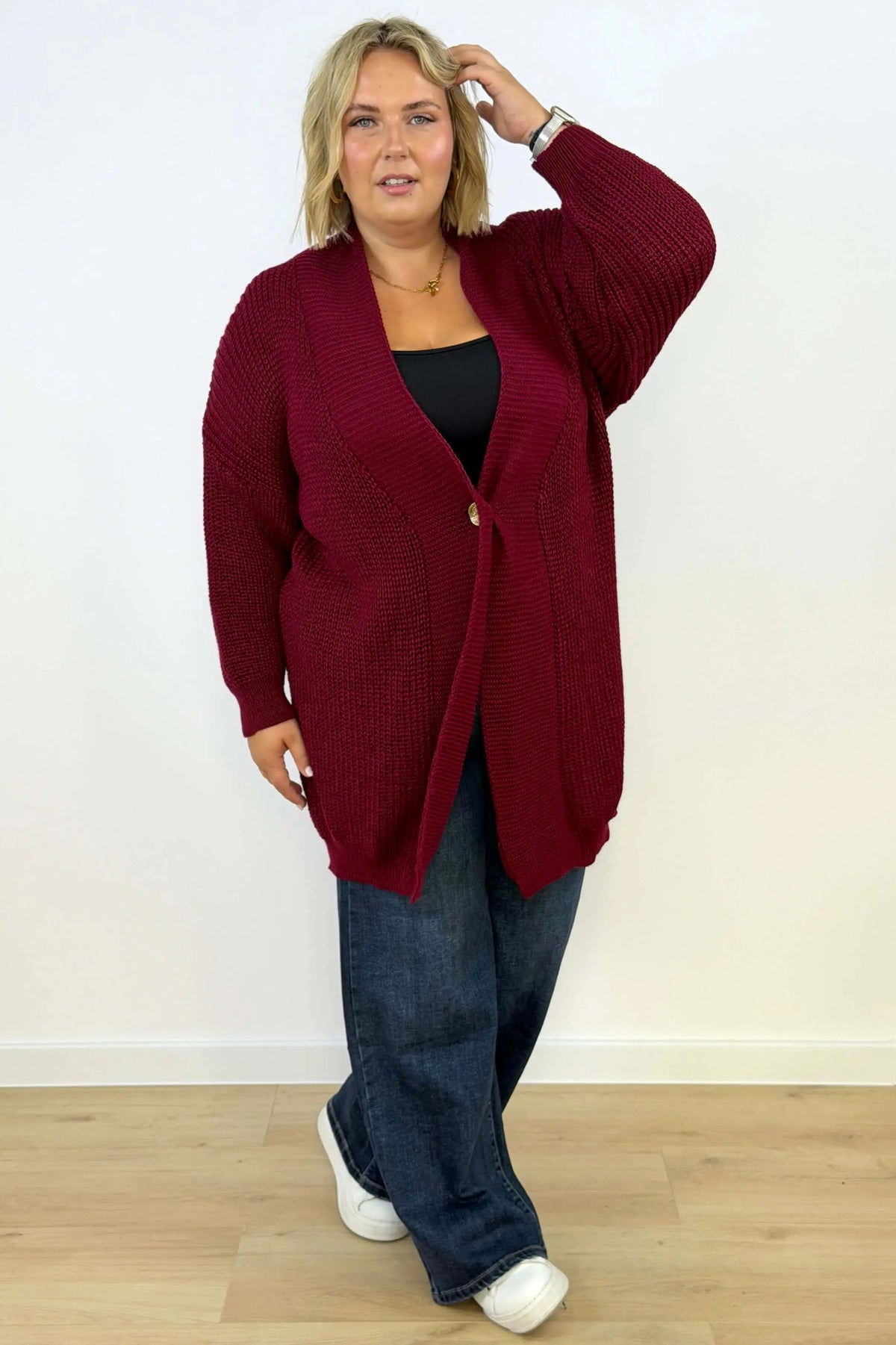 Długi kardigan plus size zapinany na ozdobny guzik Stylowa XL