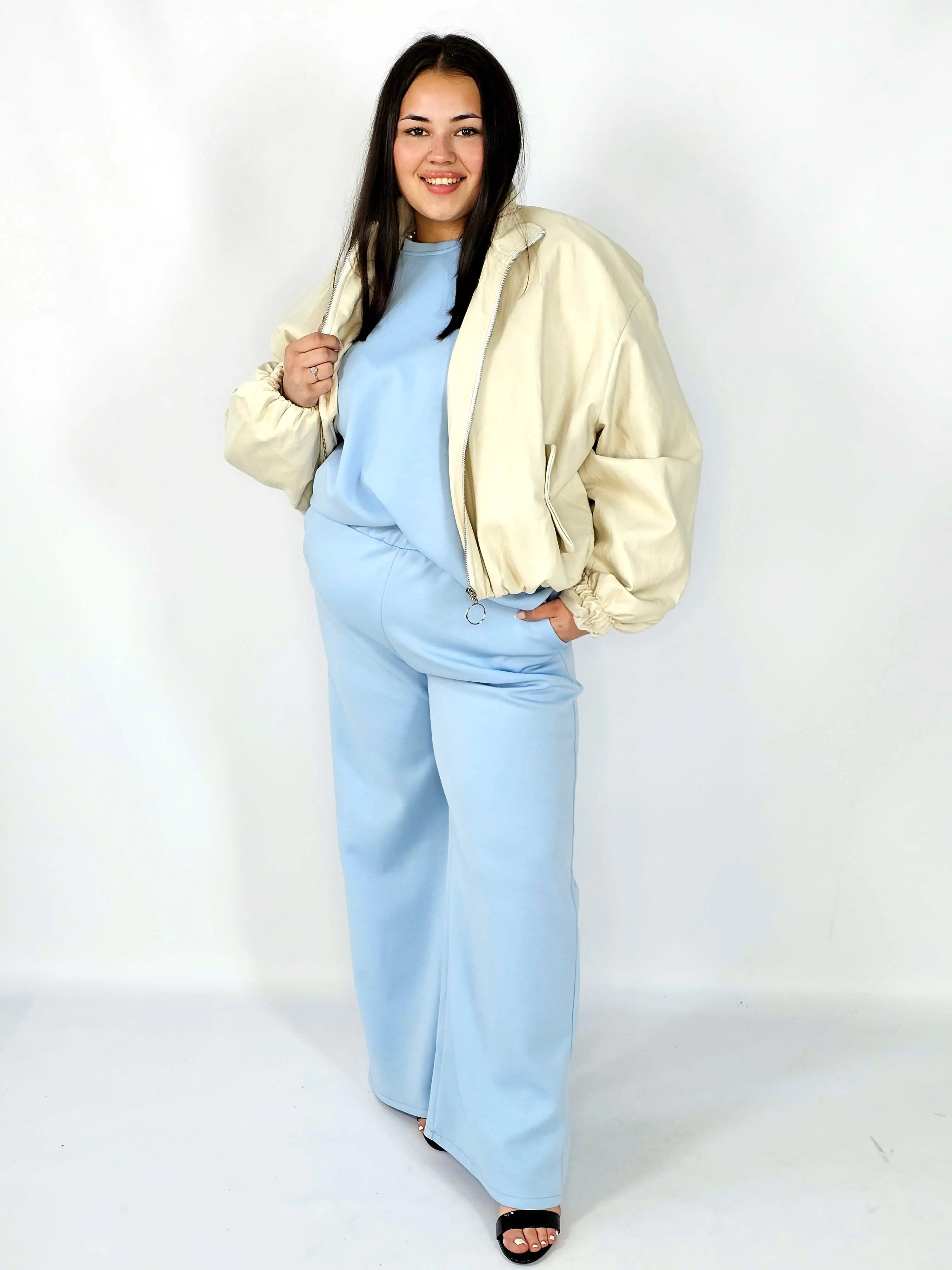 Dres plus size – wygodny komplet damski XXL Stylowa XL