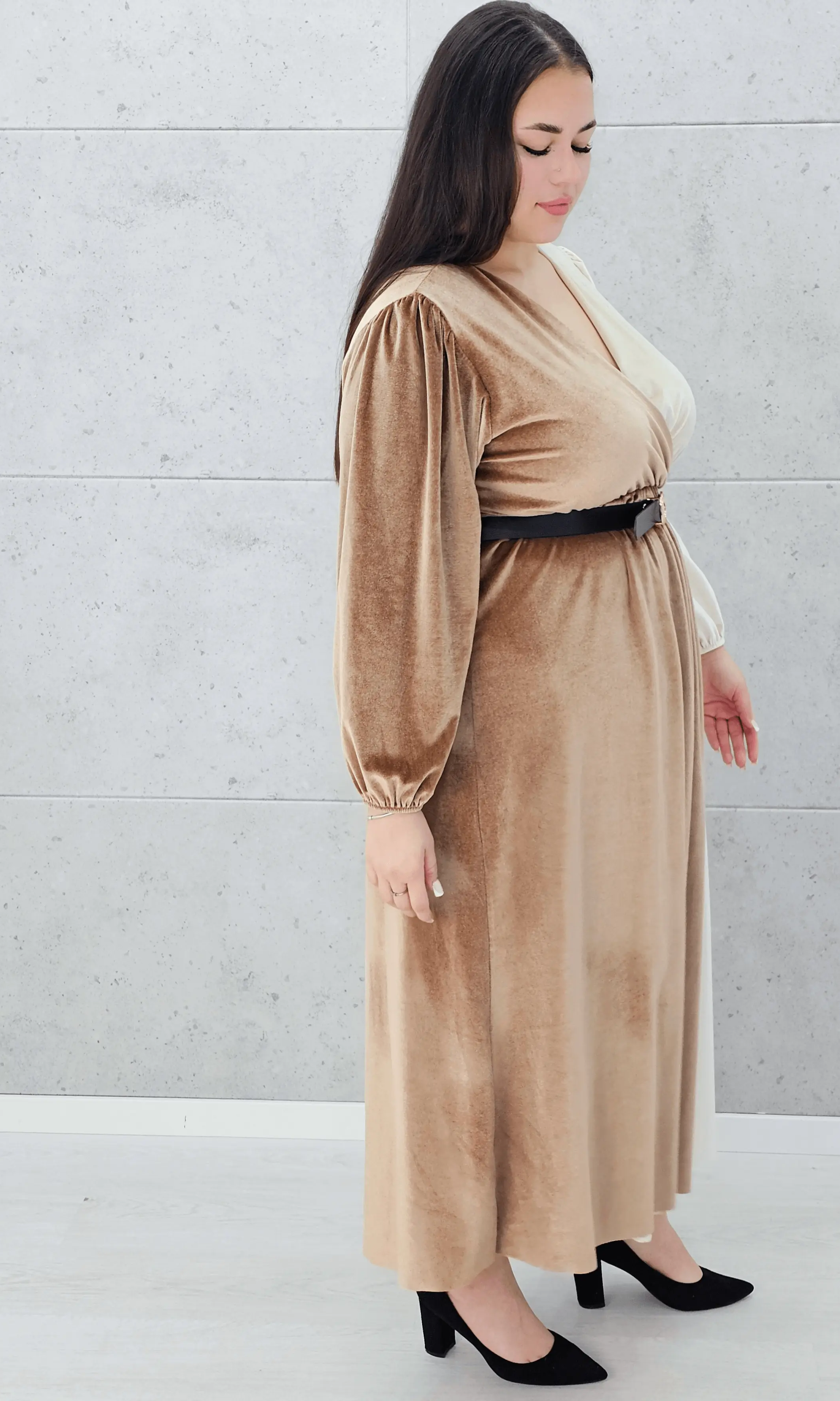 Dwukolorowa sukienka welurowa Stylowa XL