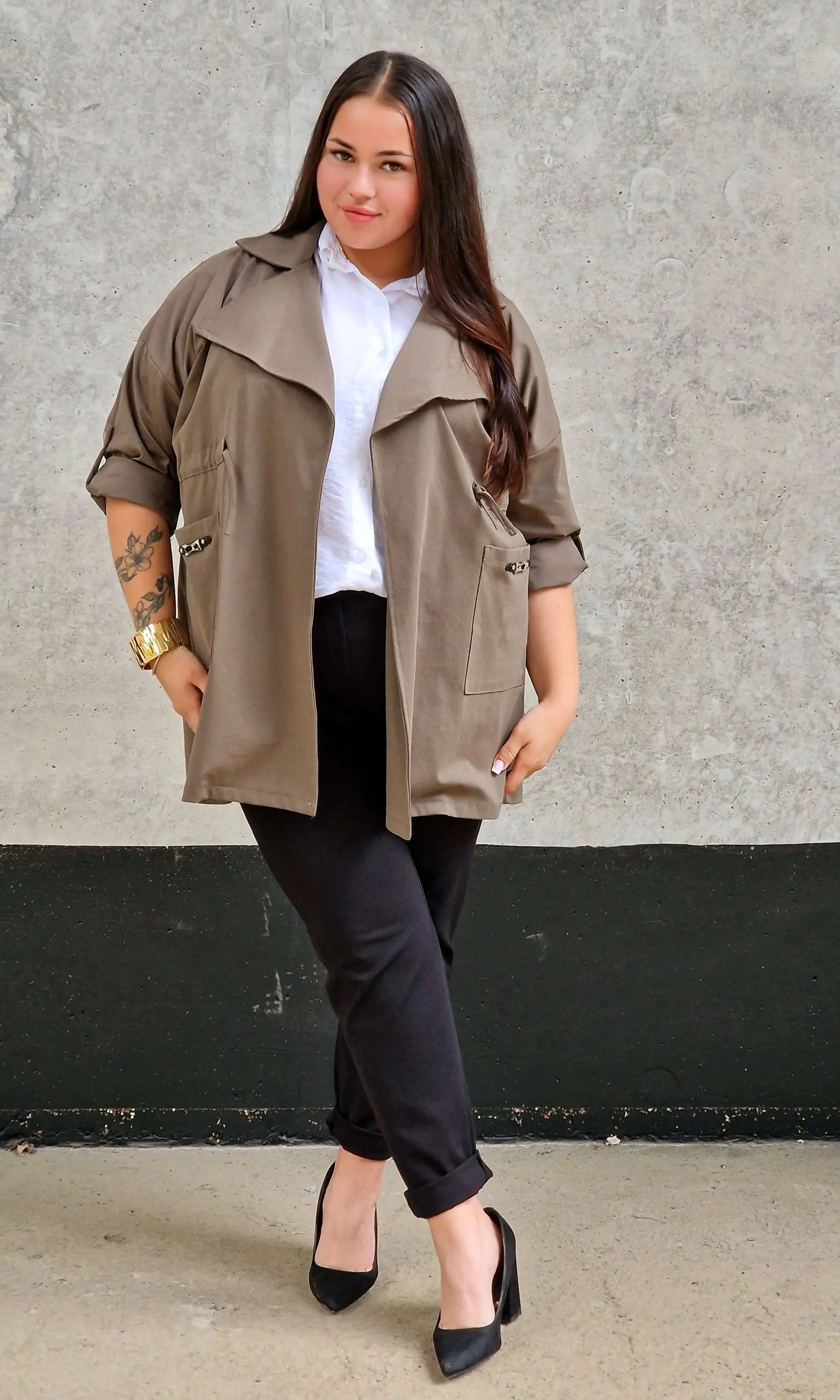 Elegancka Narzutka Plus Size Khaki - Styl i Komfort Stylowa XL