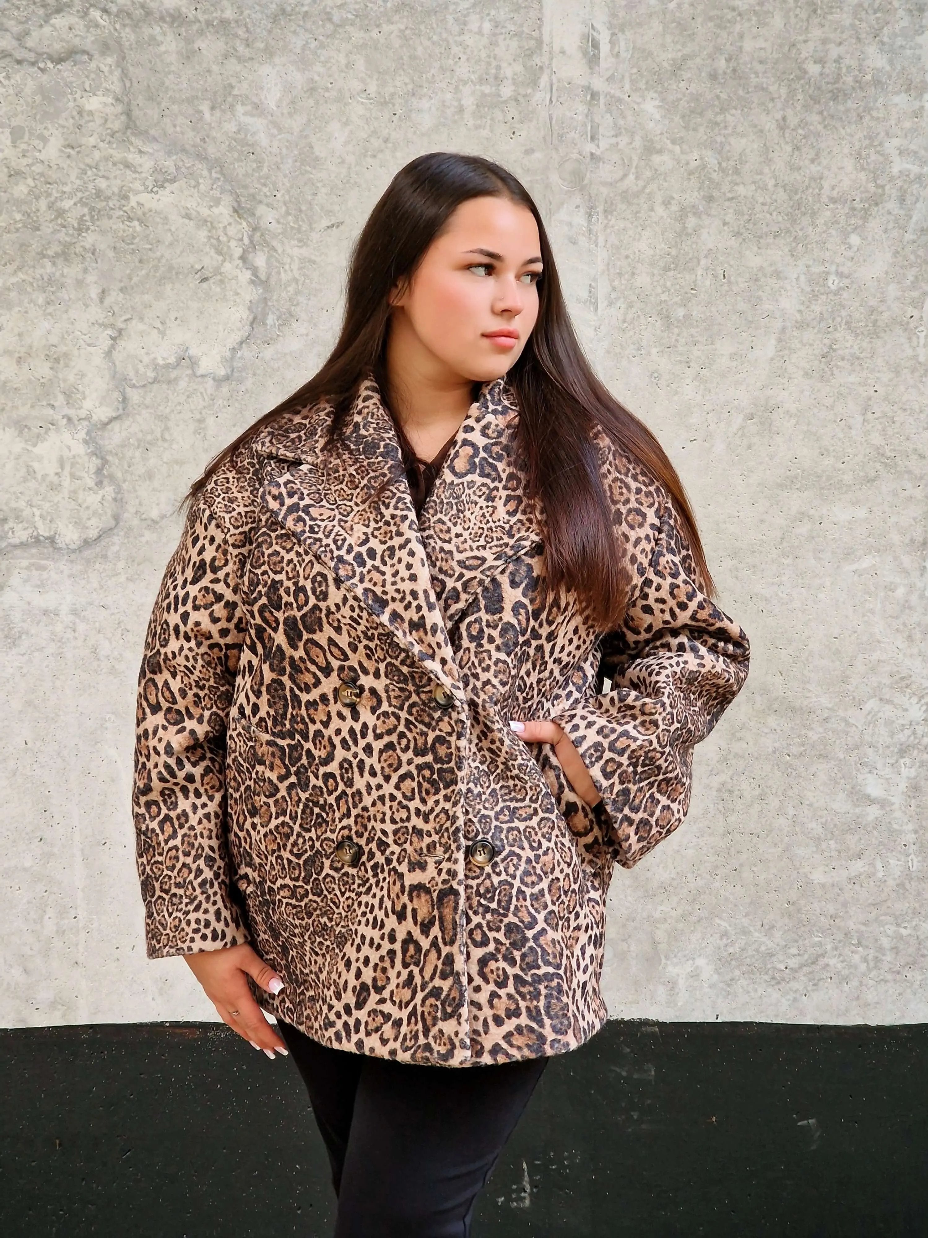 Elegancka długa marynarka - wzór lamparta Stylowa XL