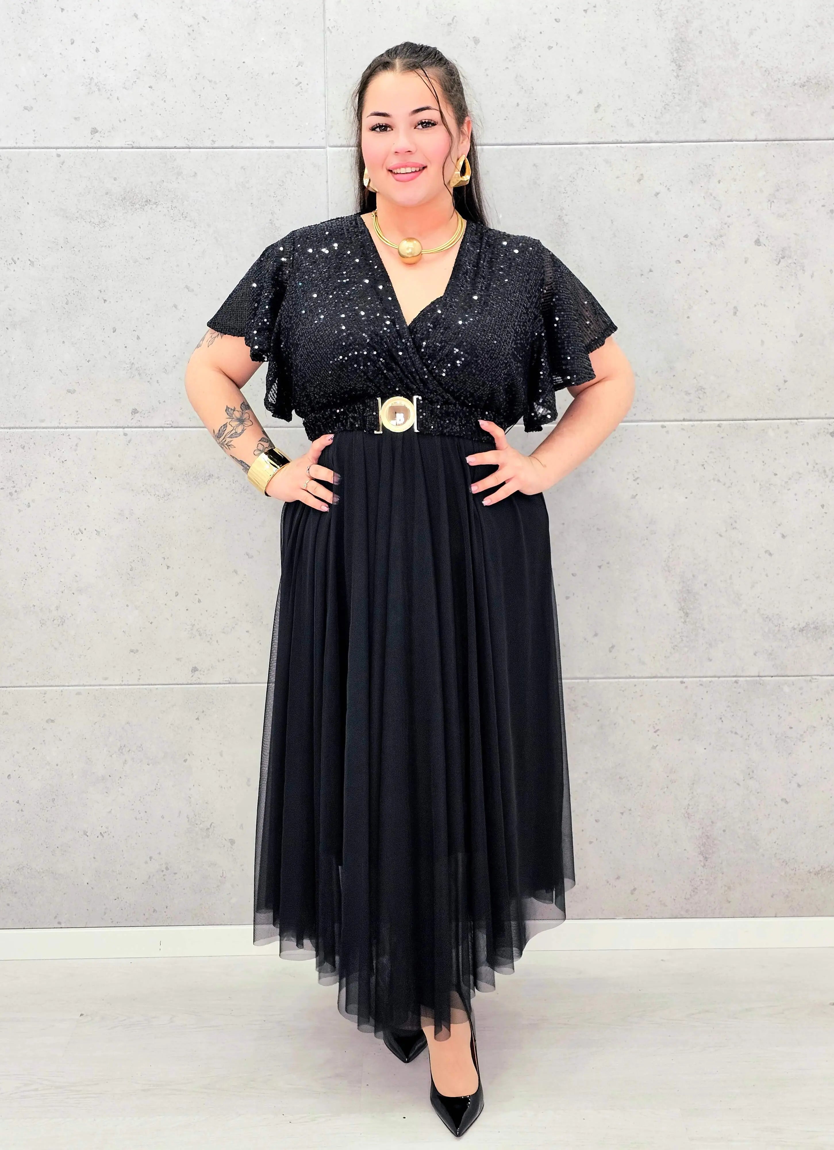 Elegancka sukienka XXL z cekinową górą i plisowanym dołem – wyjątkowa kolekcja plus size Stylowa XL