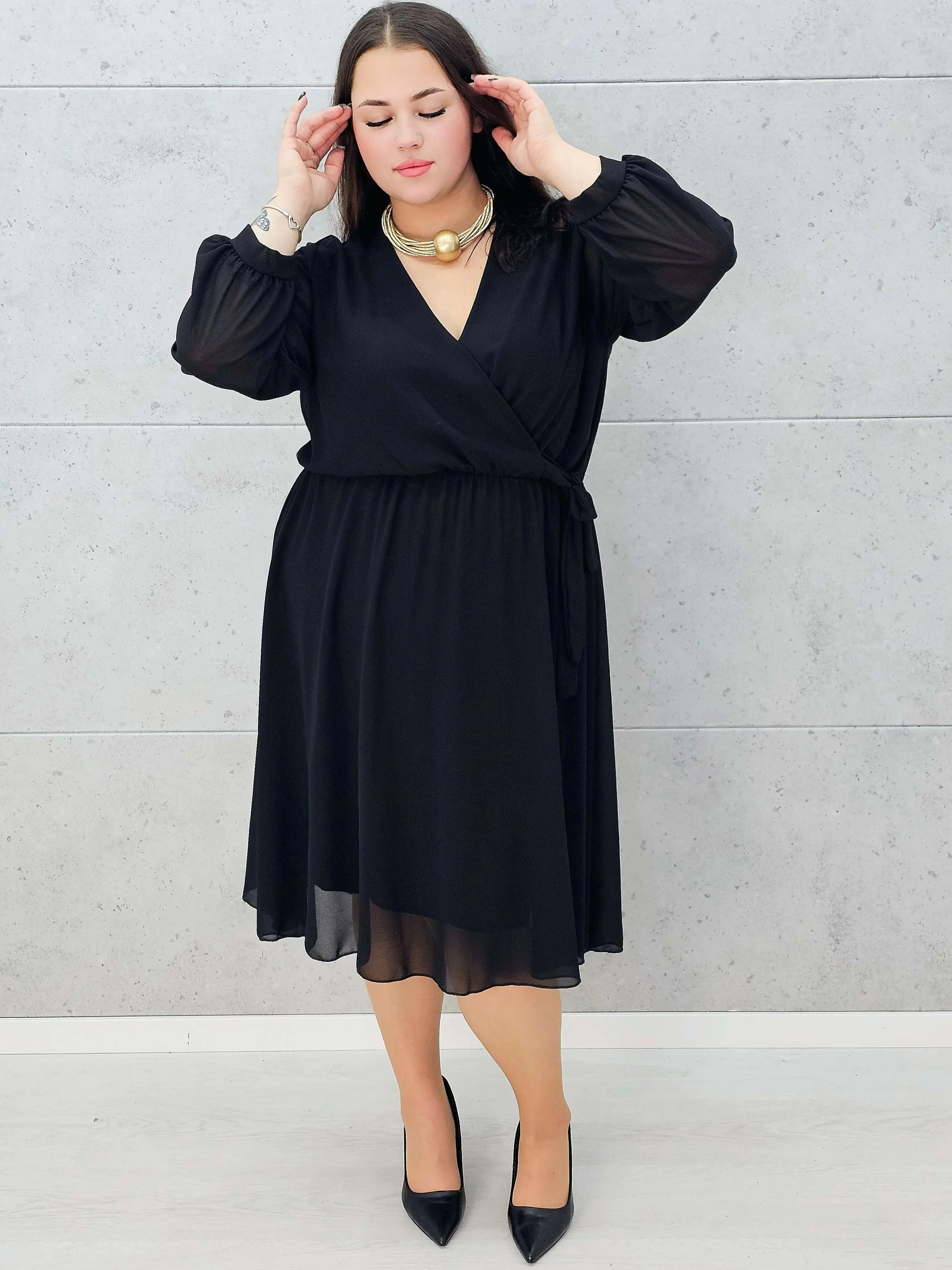 Elegancka sukienka plus size midi z kopertowym dekoltem-szyfon Stylowa XL