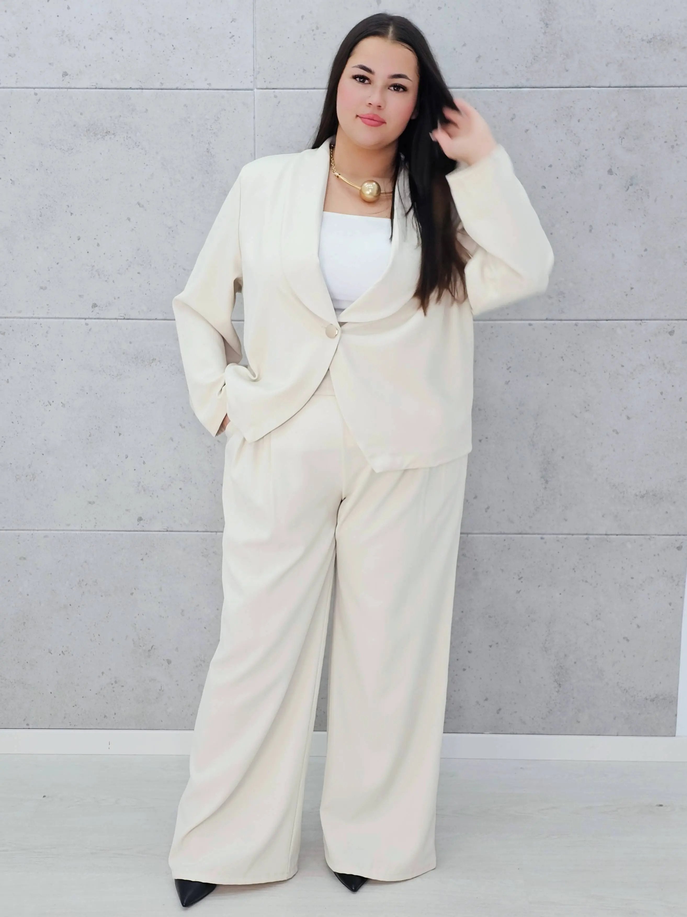 Elegancki garnitur damski plus size Stylowa XL