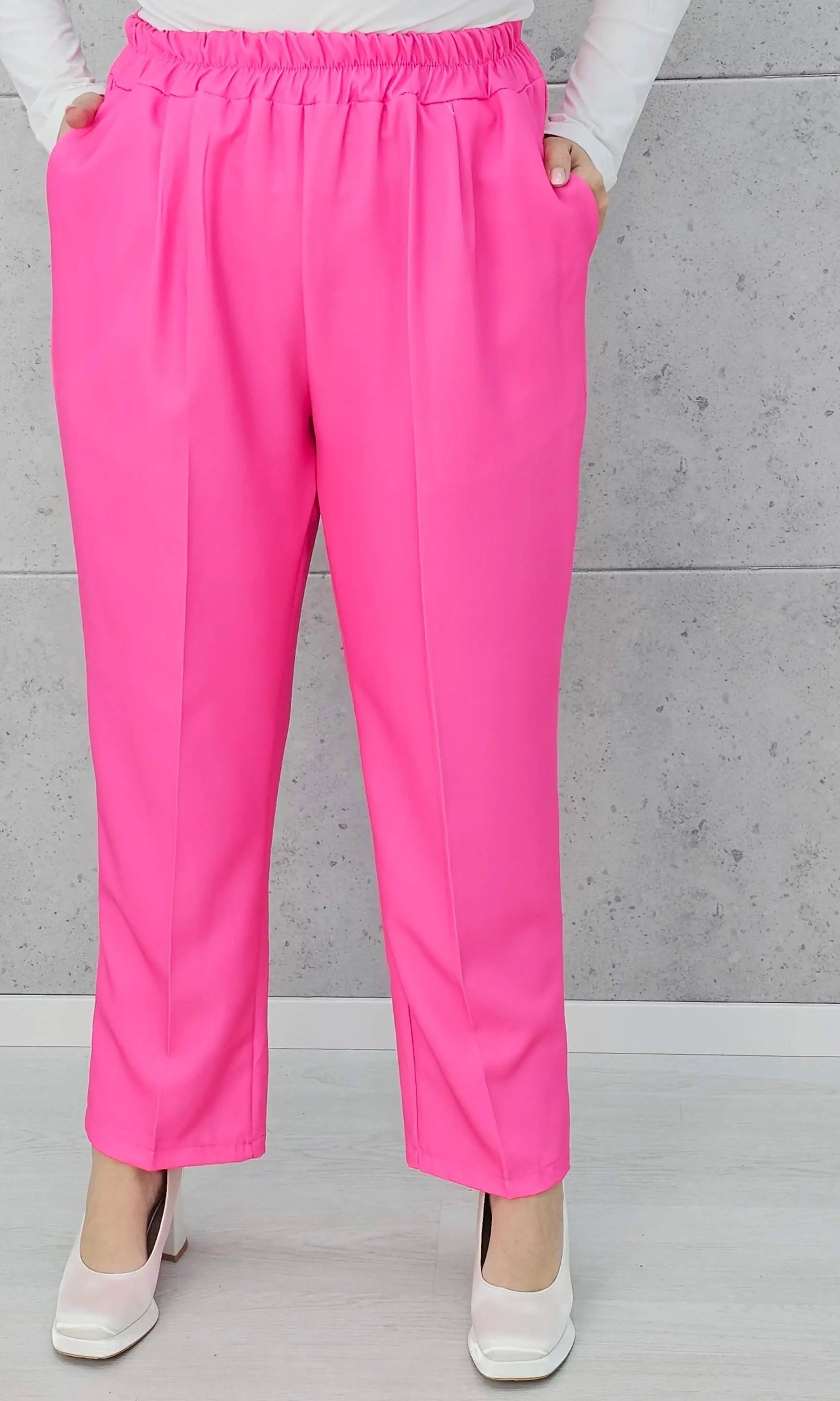 Eleganckie spodnie z gumką w pasie Stylowa XL