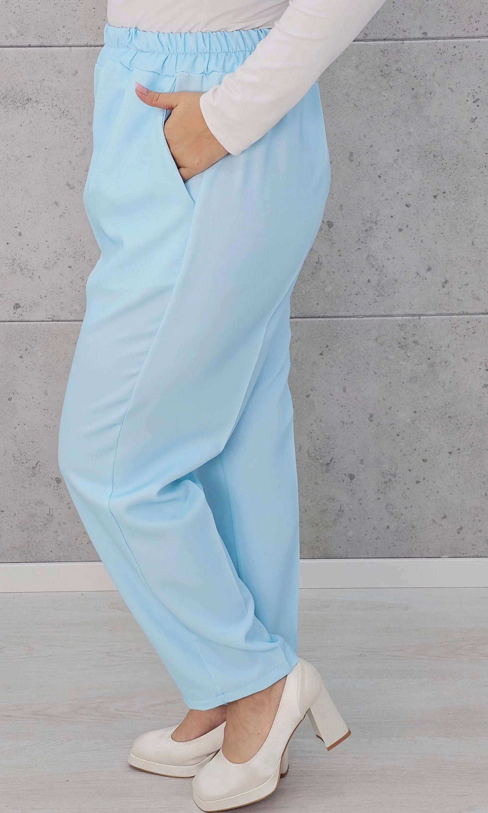 Eleganckie spodnie z gumką w pasie Stylowa XL