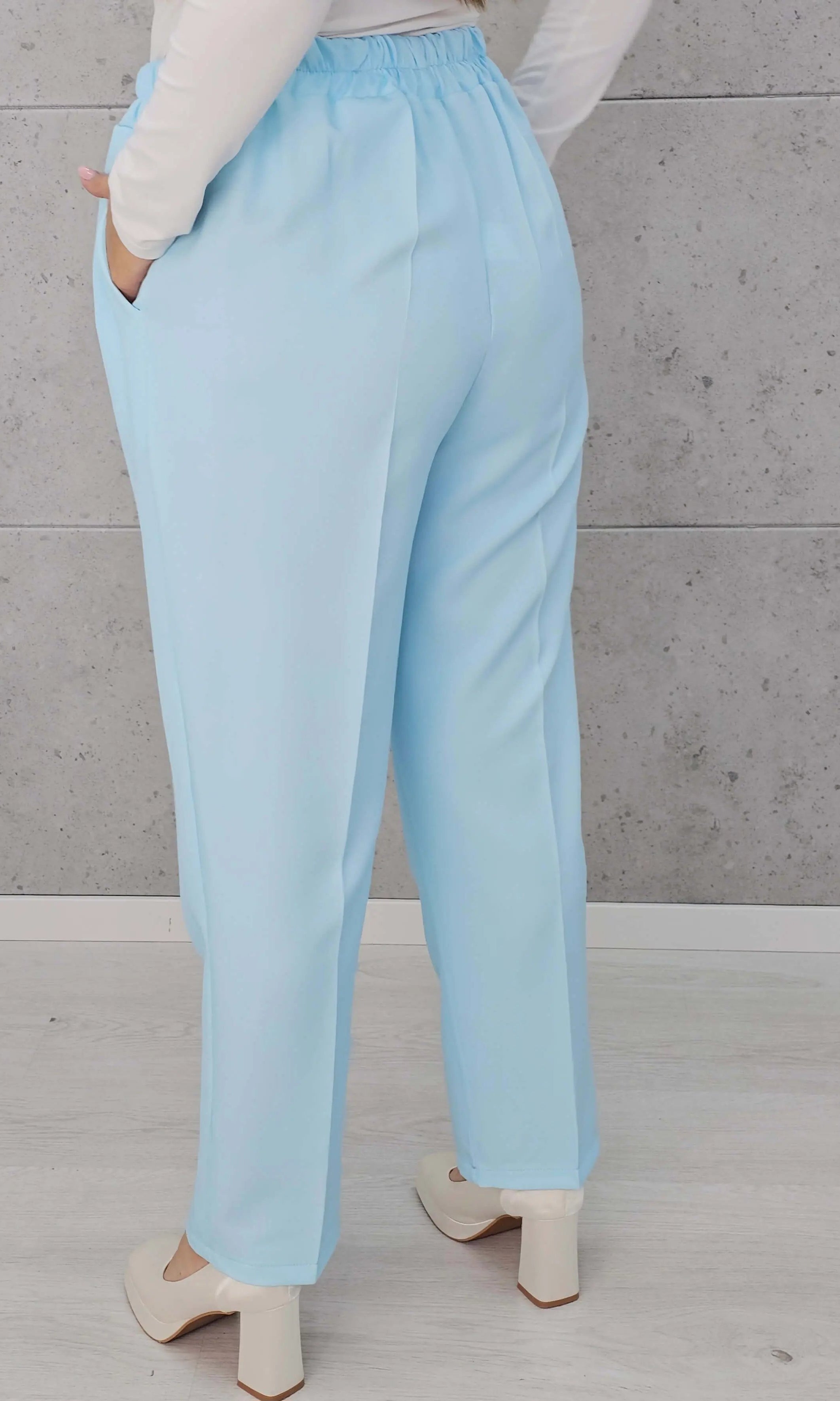 Eleganckie spodnie z gumką w pasie Stylowa XL