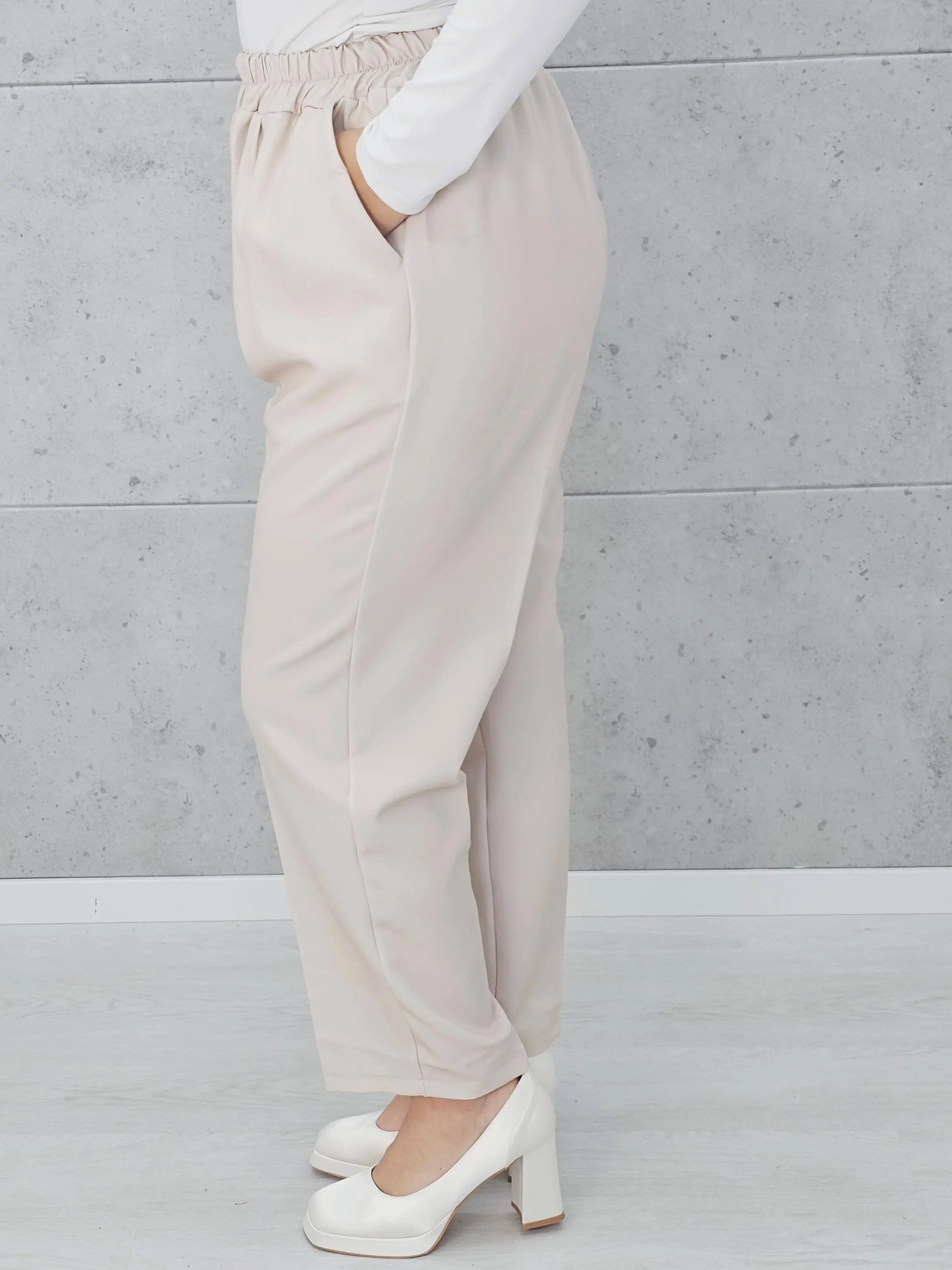 Eleganckie spodnie z gumką w pasie Stylowa XL