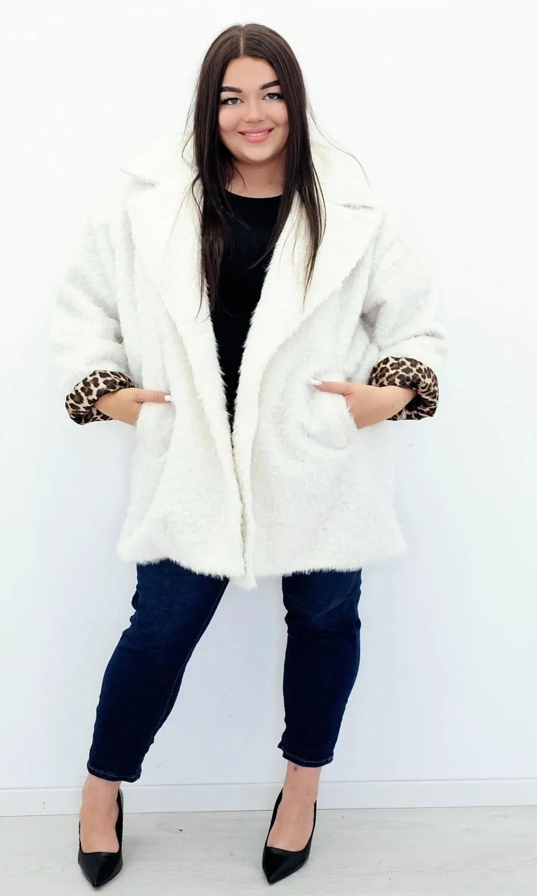 Futerko plus size z guzikami – styl, ciepło i elegancja Stylowa XL