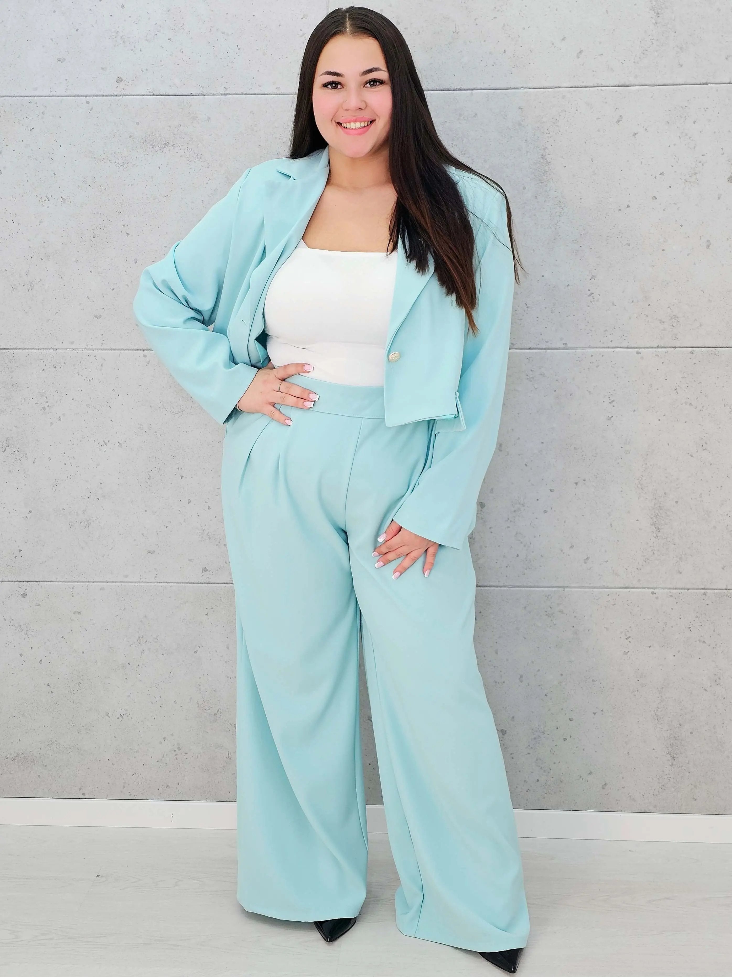 Garnitur „Elegance Bloom” z krótką marynarką Stylowa XL