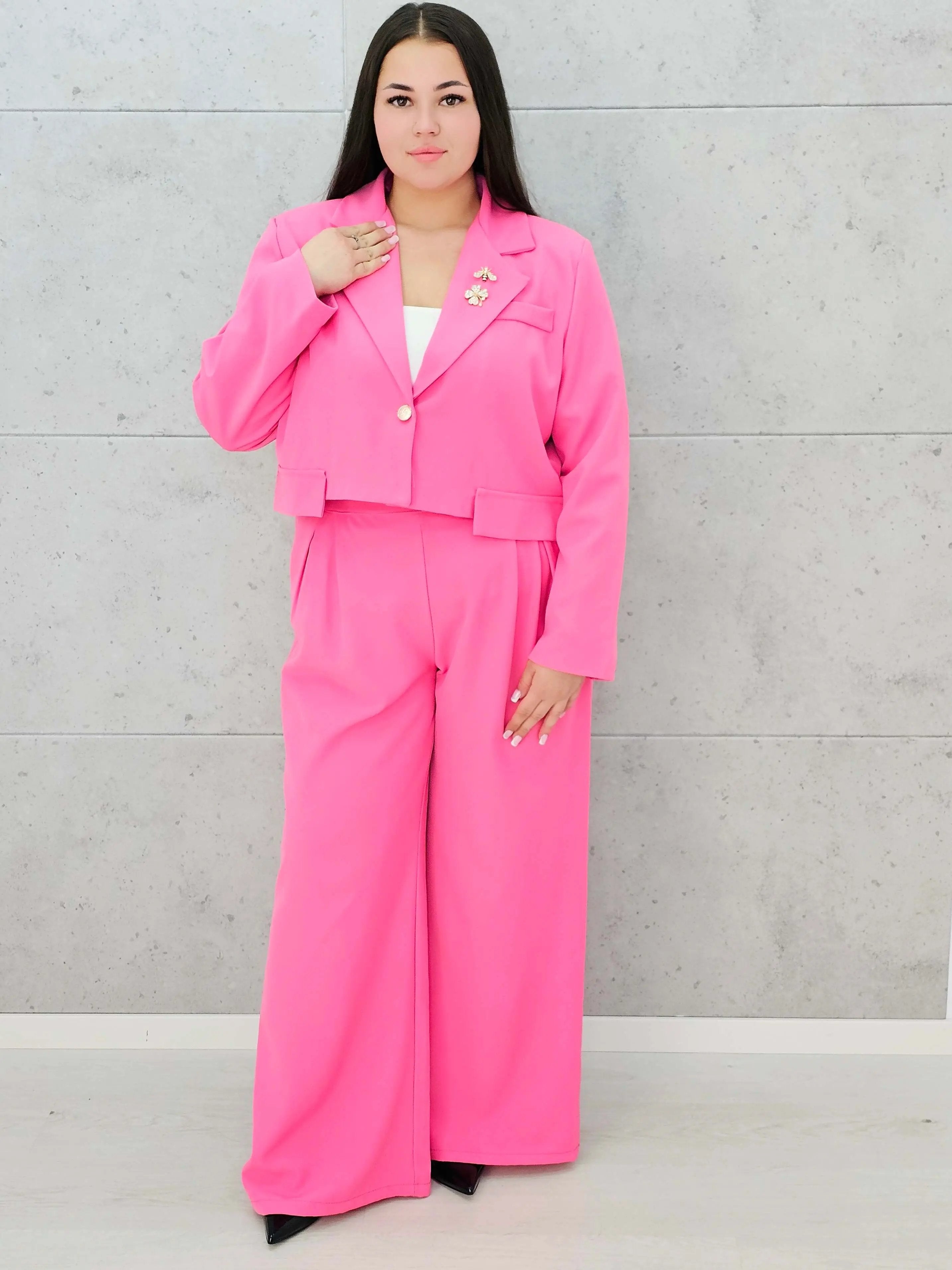 Garnitur „Elegance Bloom” z krótką marynarką Stylowa XL