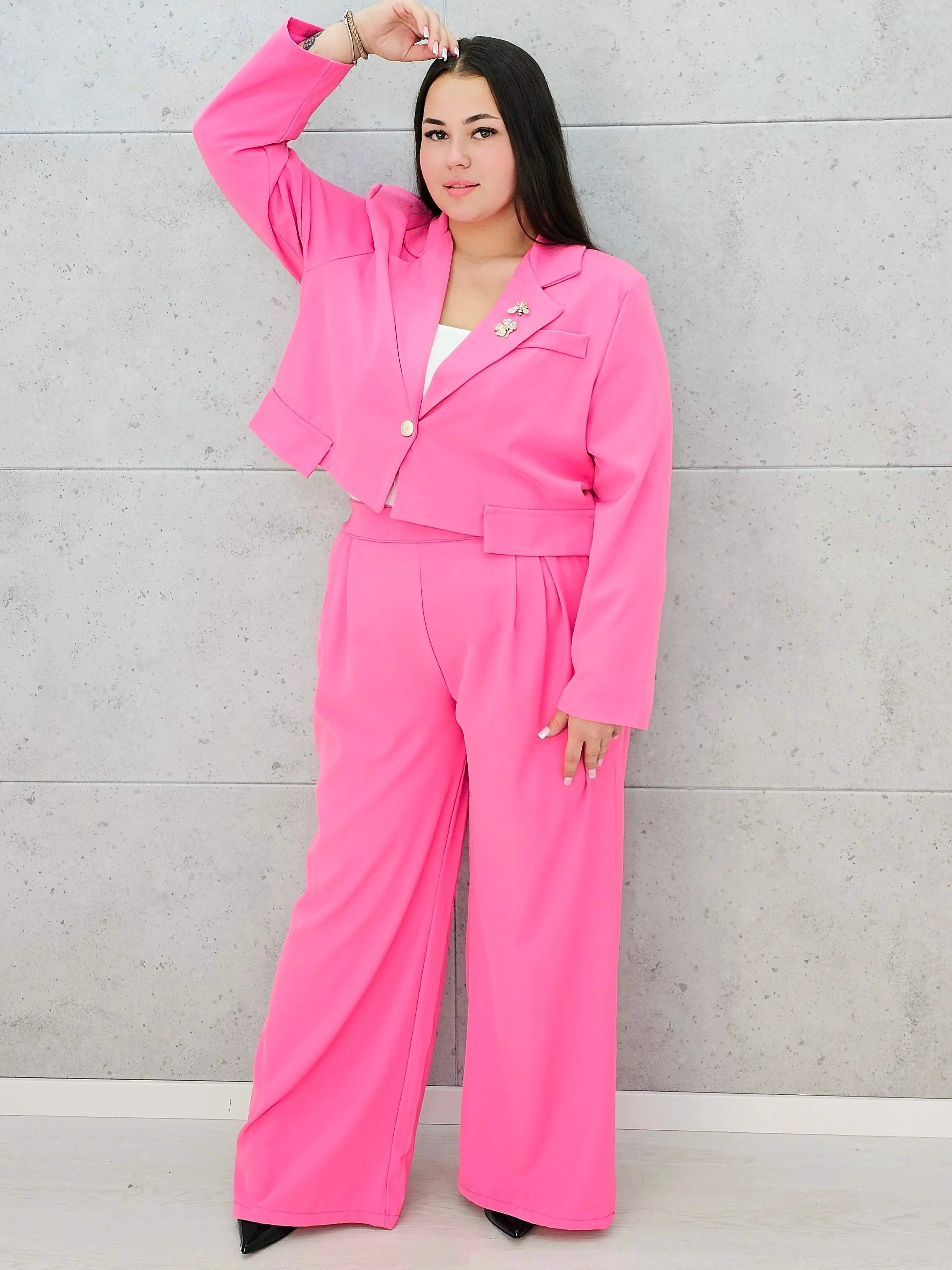 Garnitur „Elegance Bloom” z krótką marynarką Stylowa XL