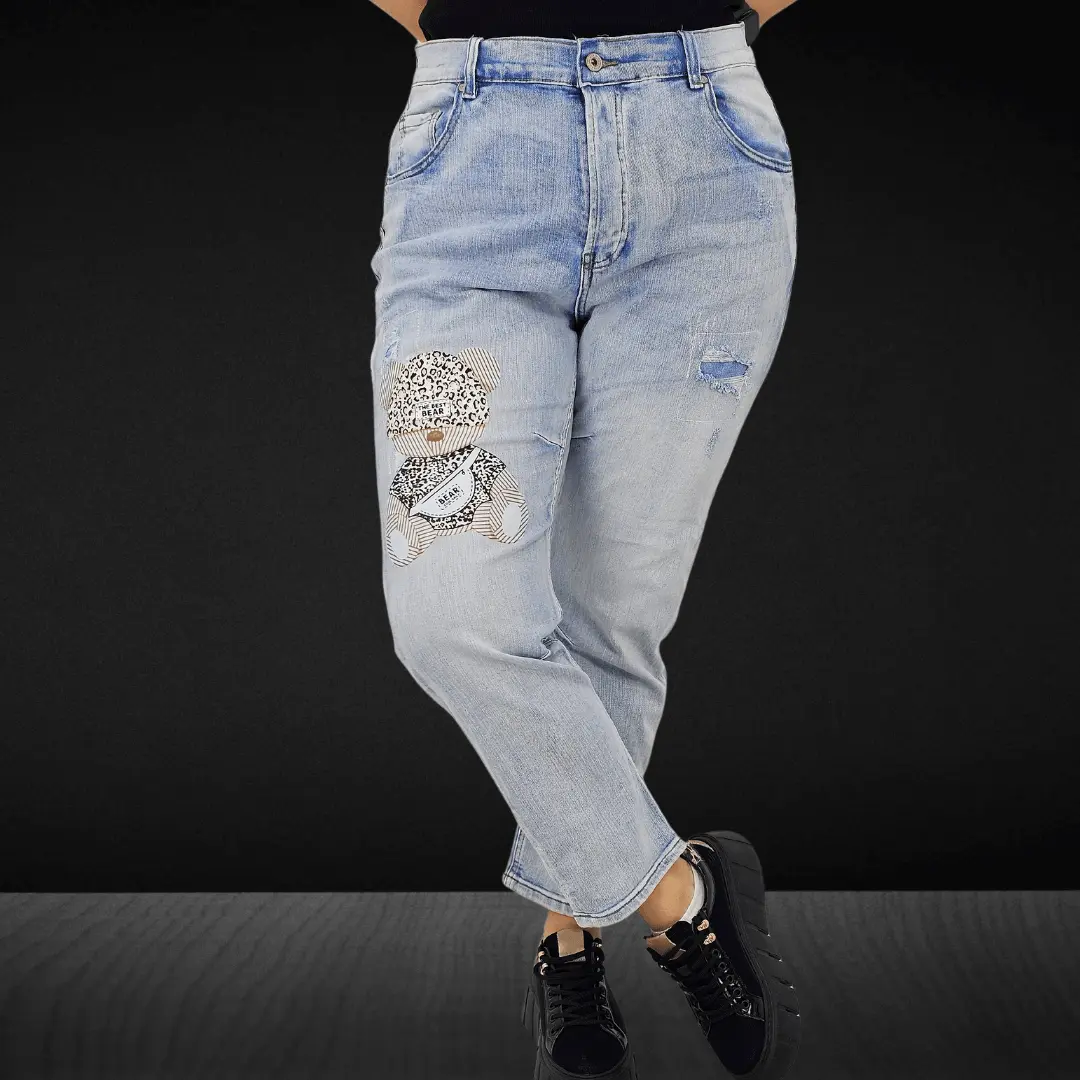 Jasne jeansy z aplikacją misia Stylowa XL